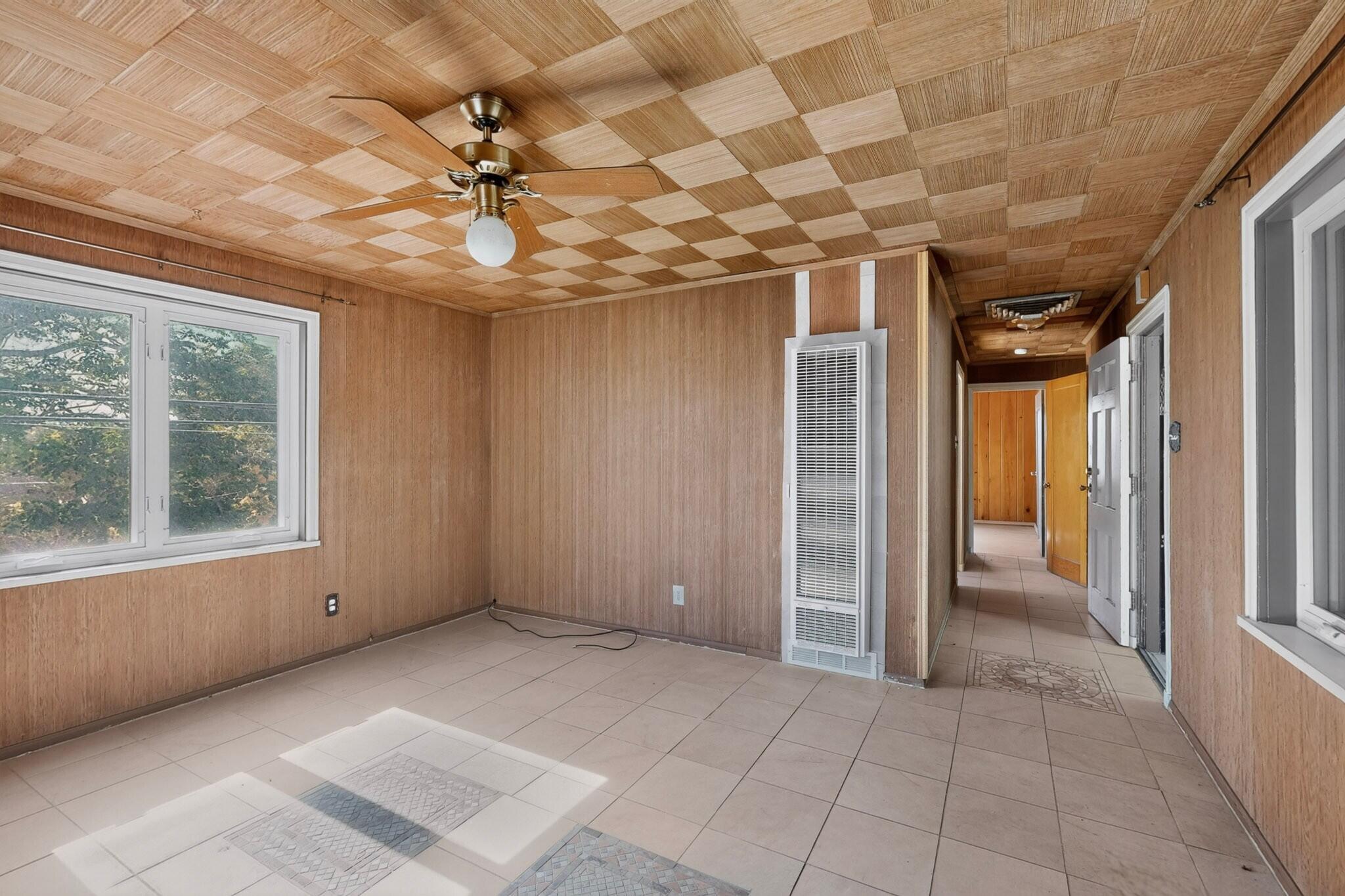 415 Vassar Drive SE