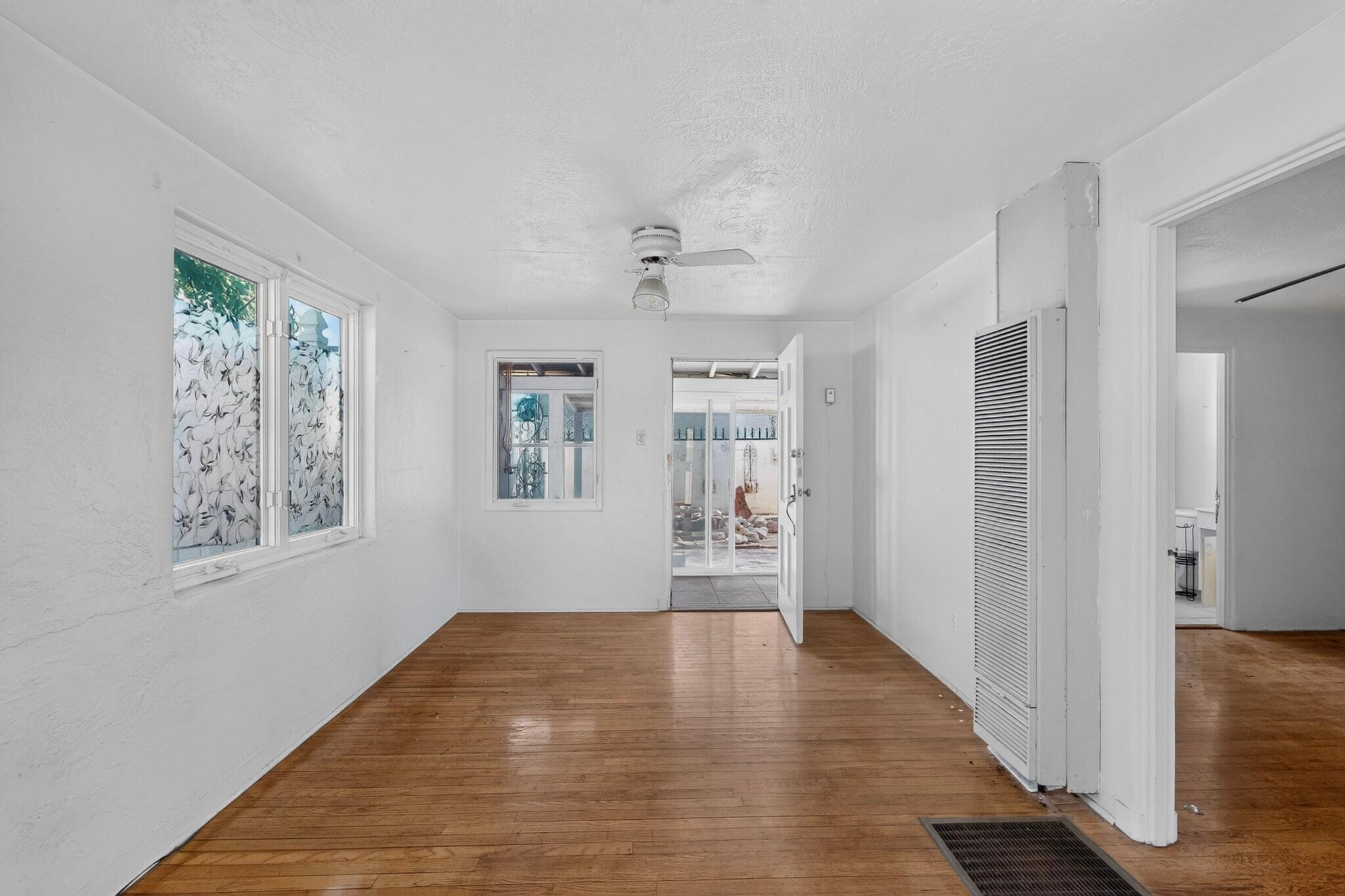 415 Vassar Drive SE