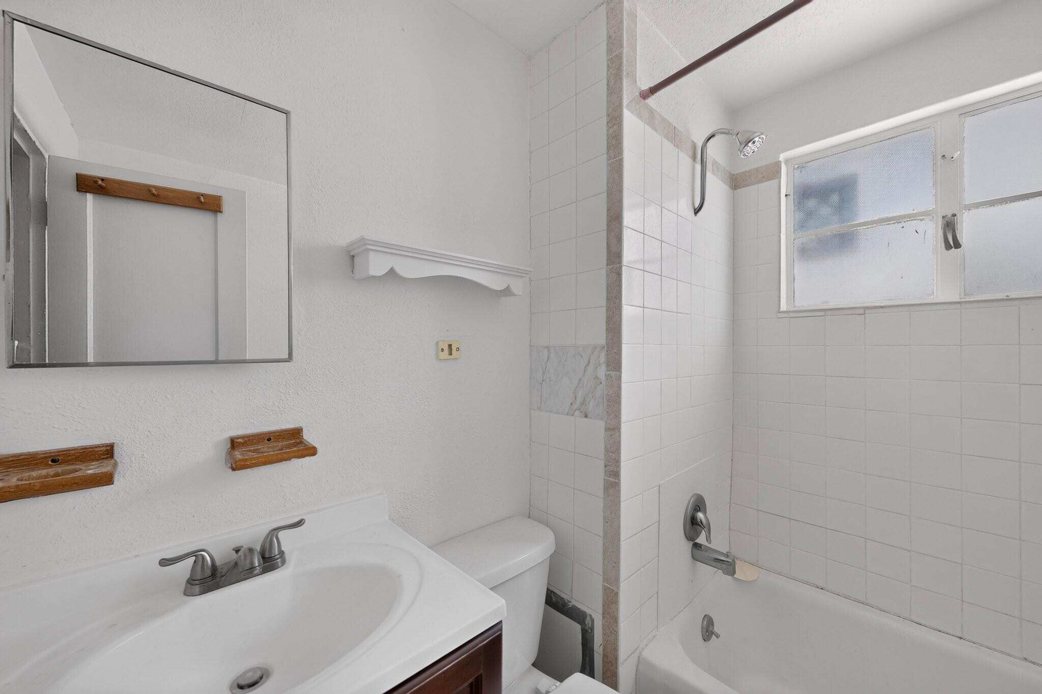 415 Vassar Drive SE