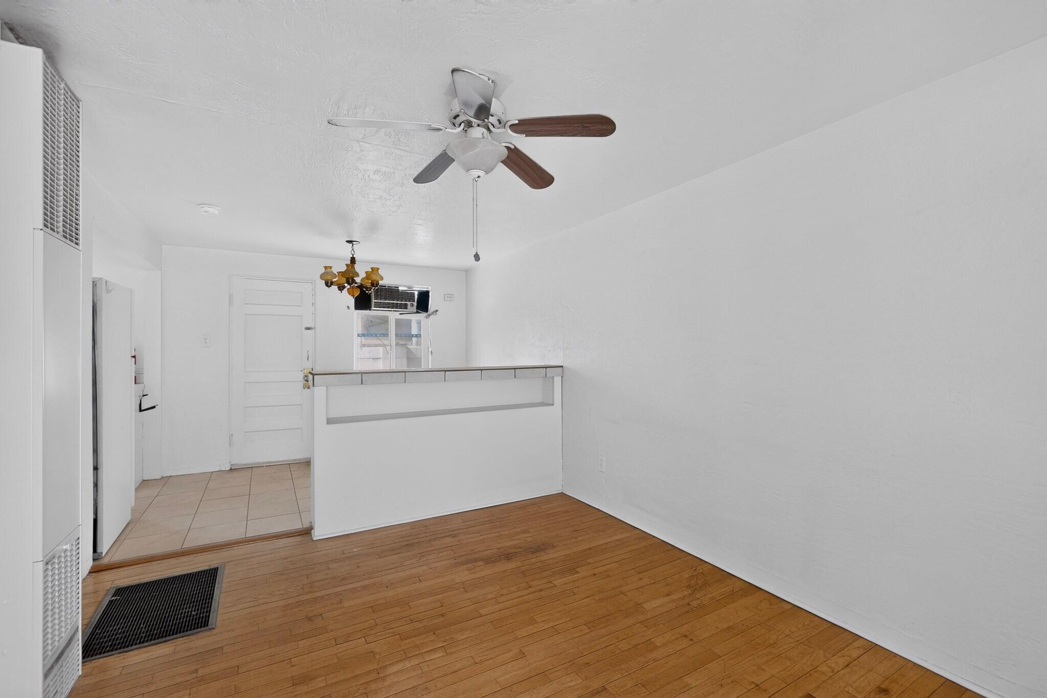 415 Vassar Drive SE
