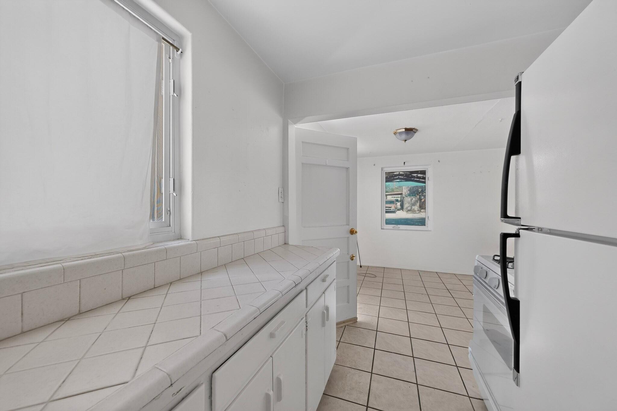 415 Vassar Drive SE