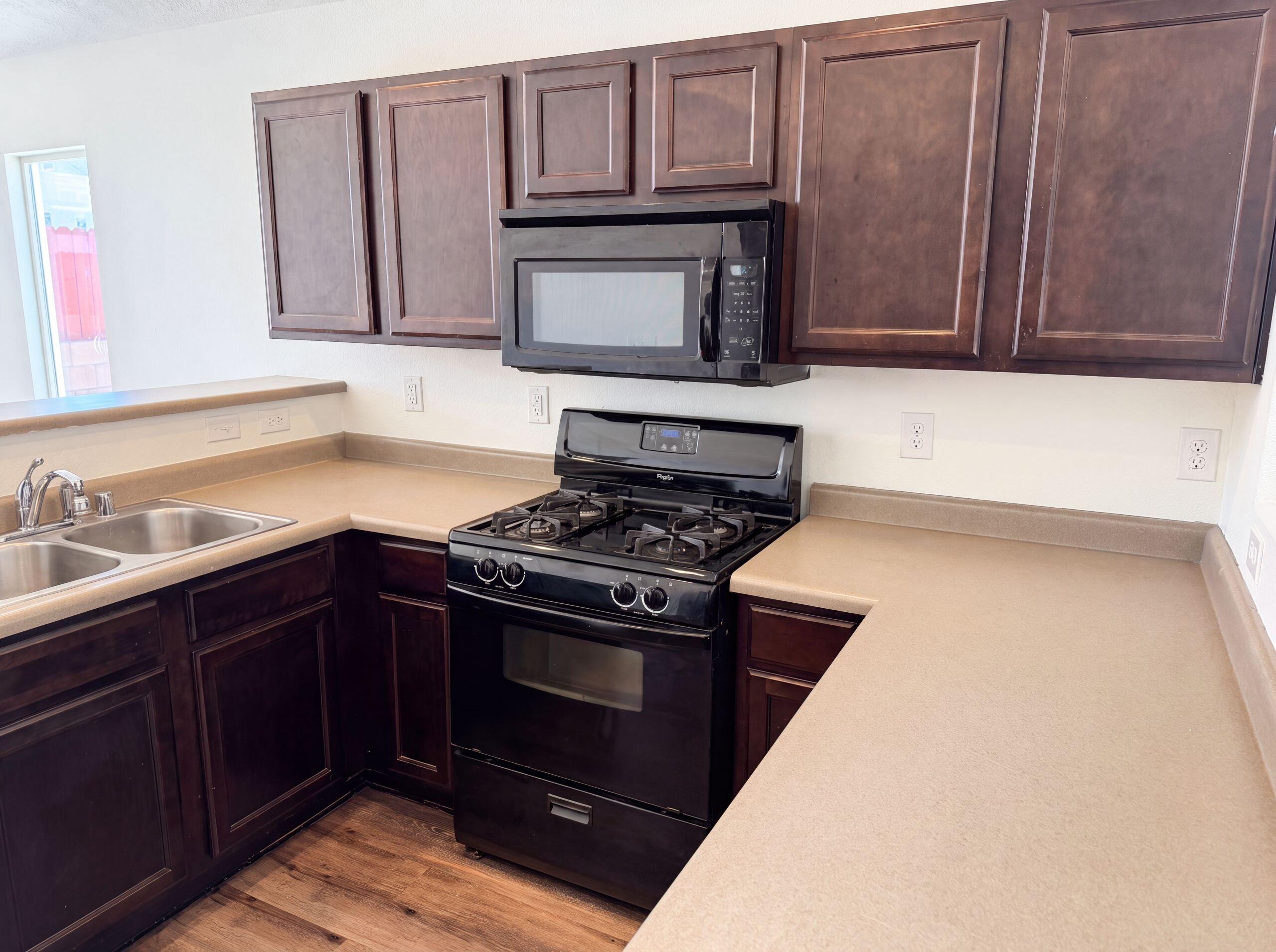 2834 Baco Noir Drive SW