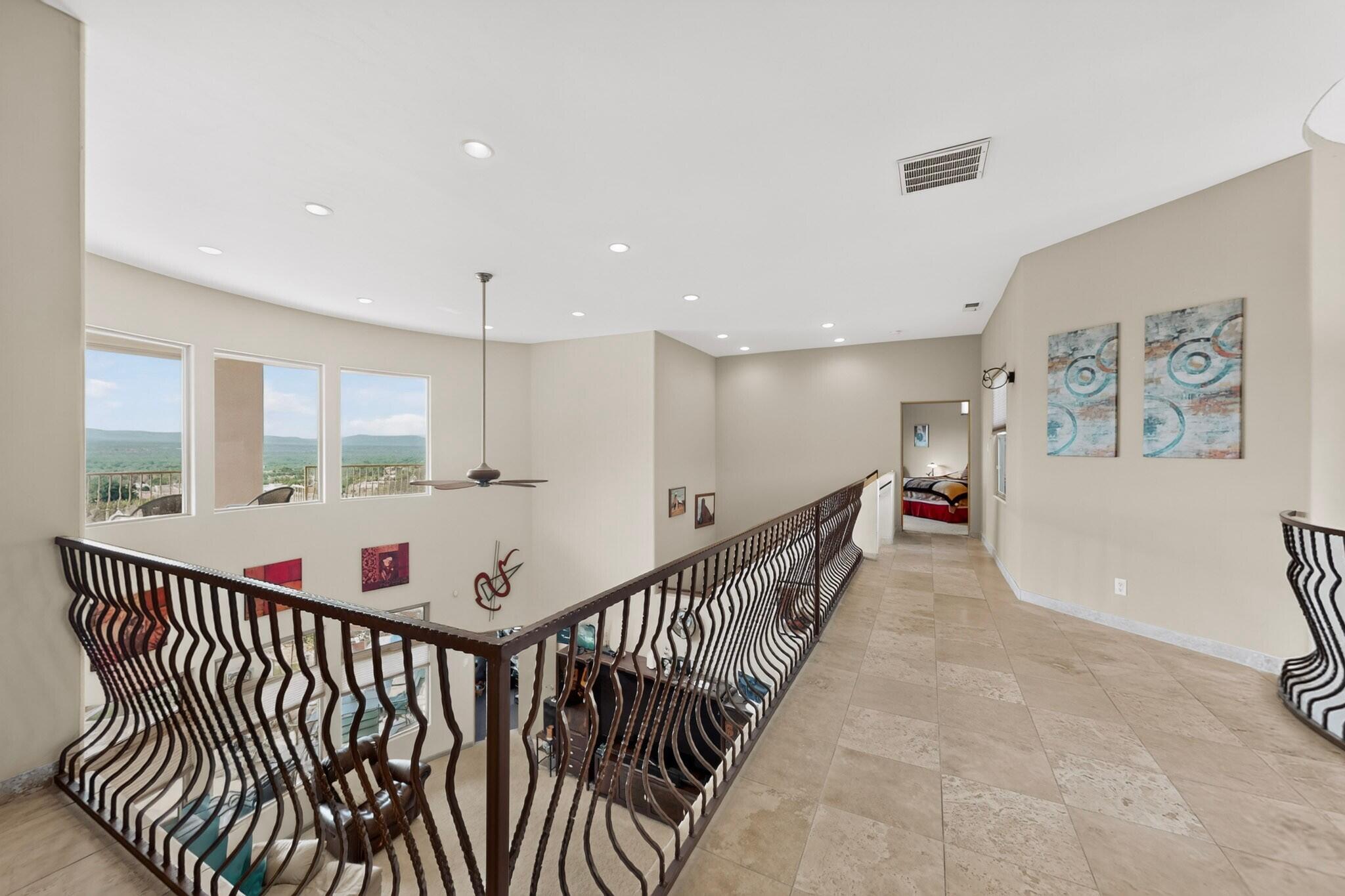 1314 Sara Way SE