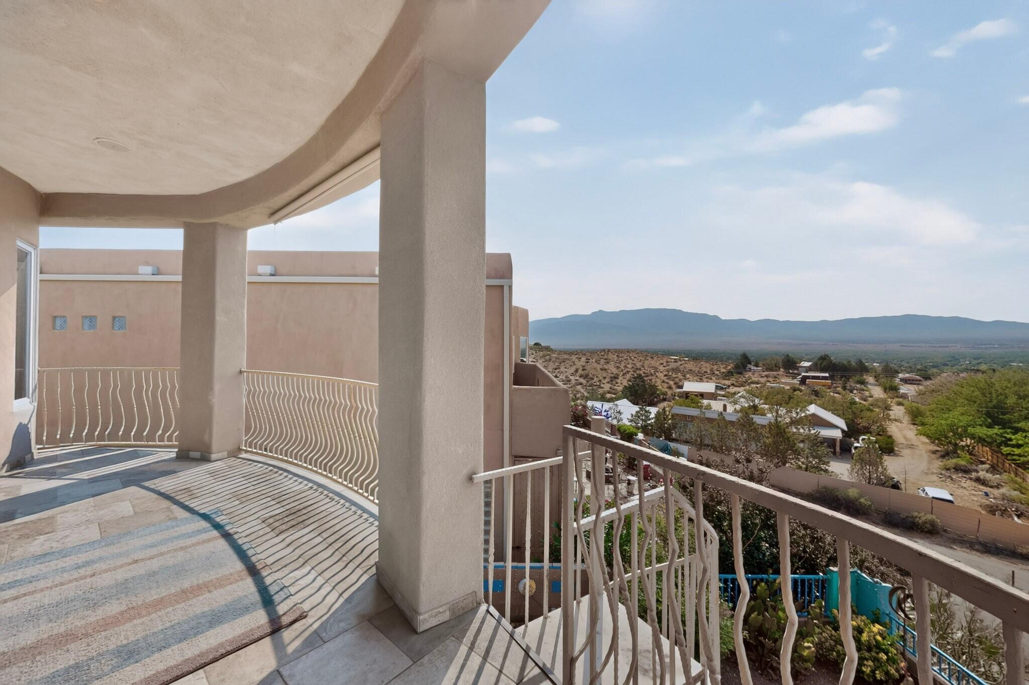 1314 Sara Way SE