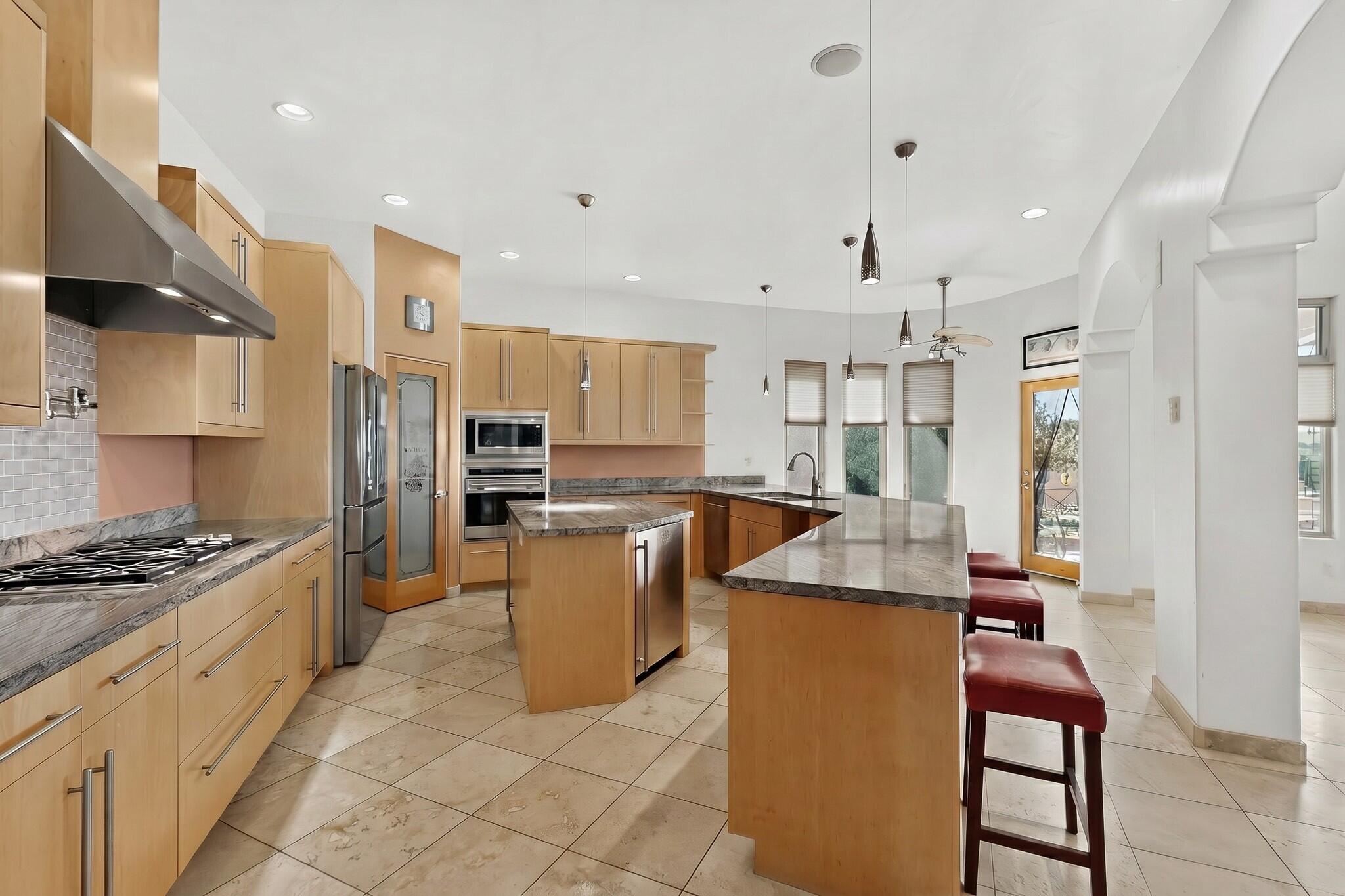 1314 Sara Way SE