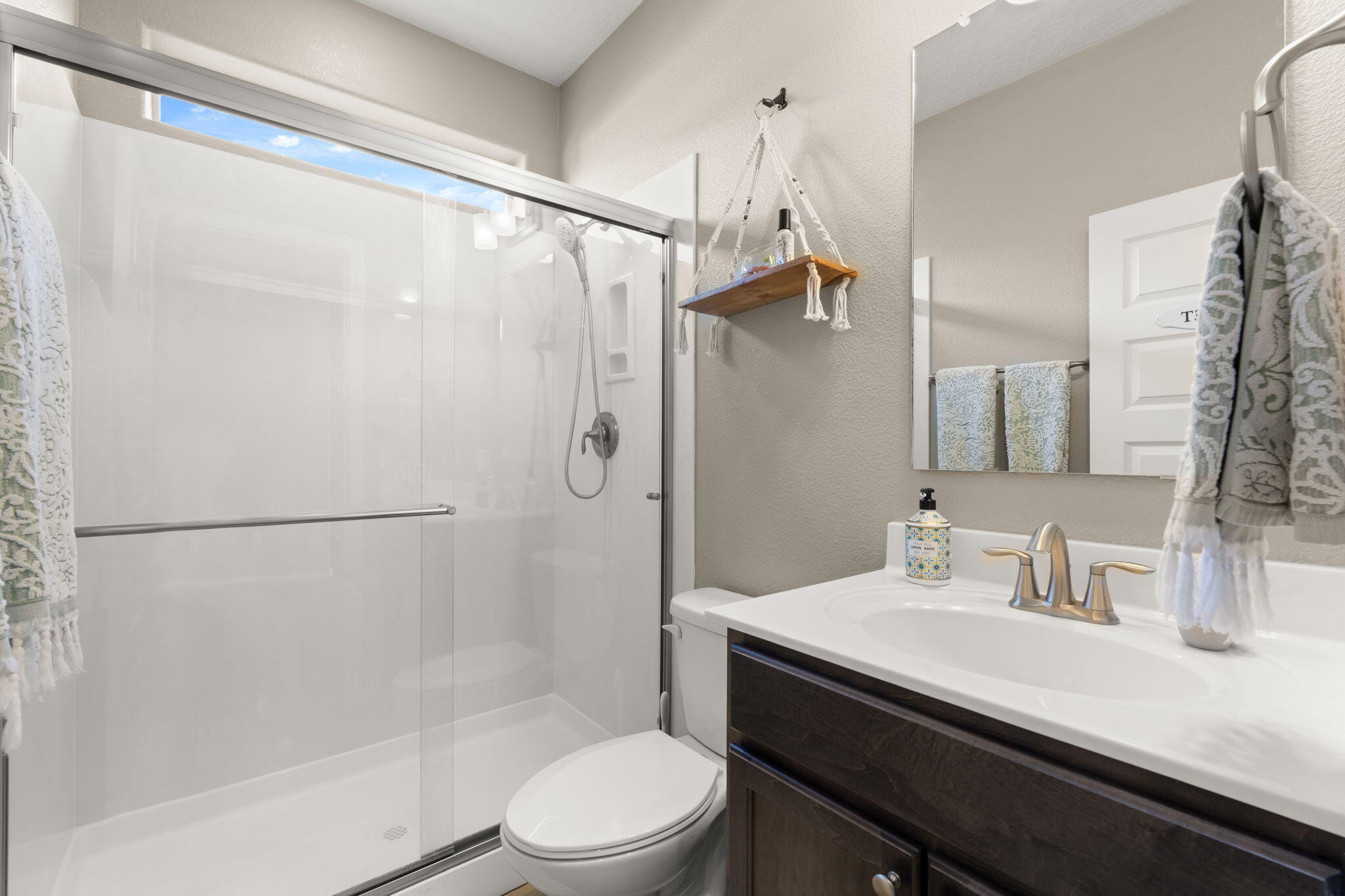 3953 Mountain Trail Loop NE
