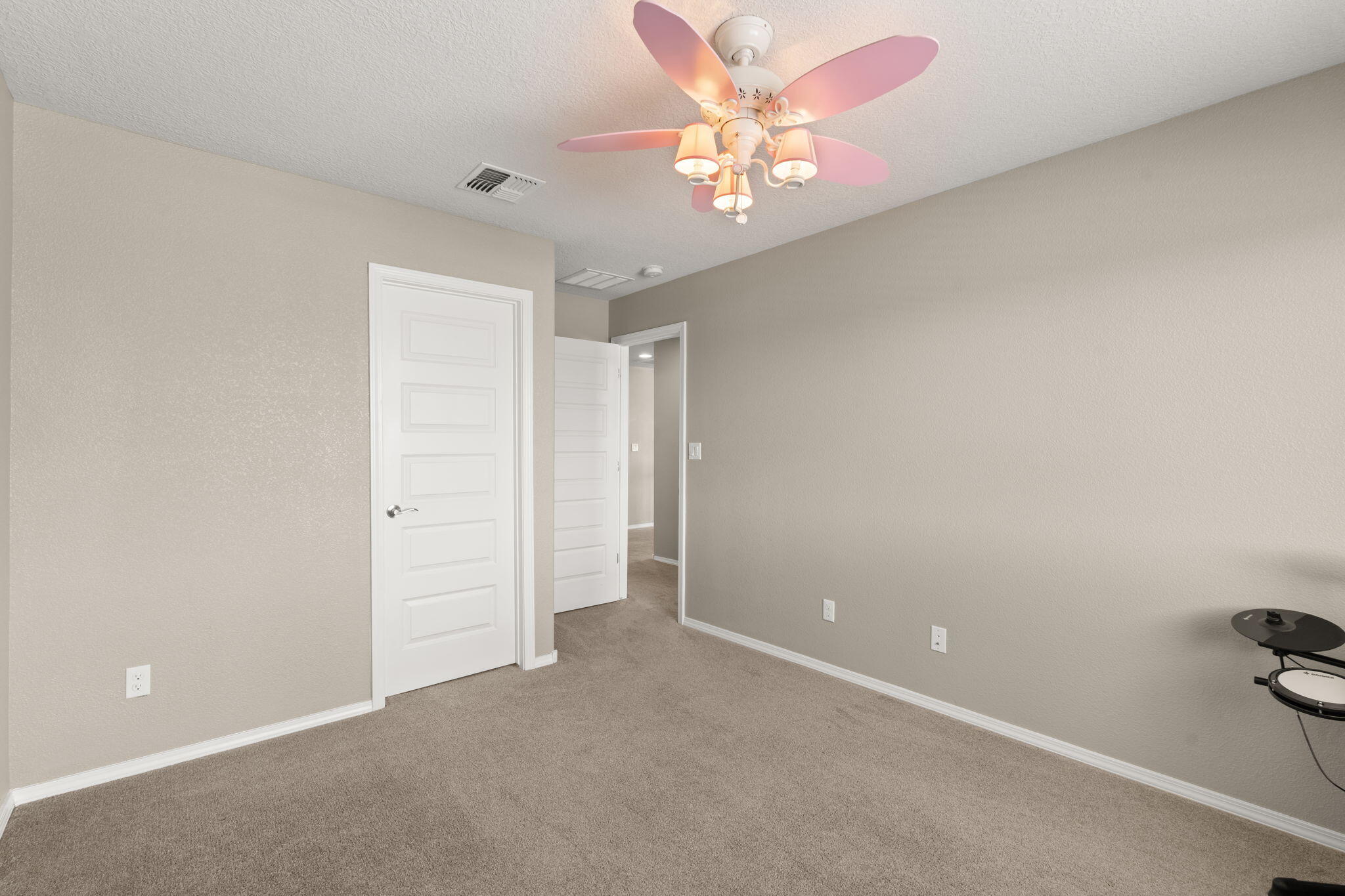 3953 Mountain Trail Loop NE