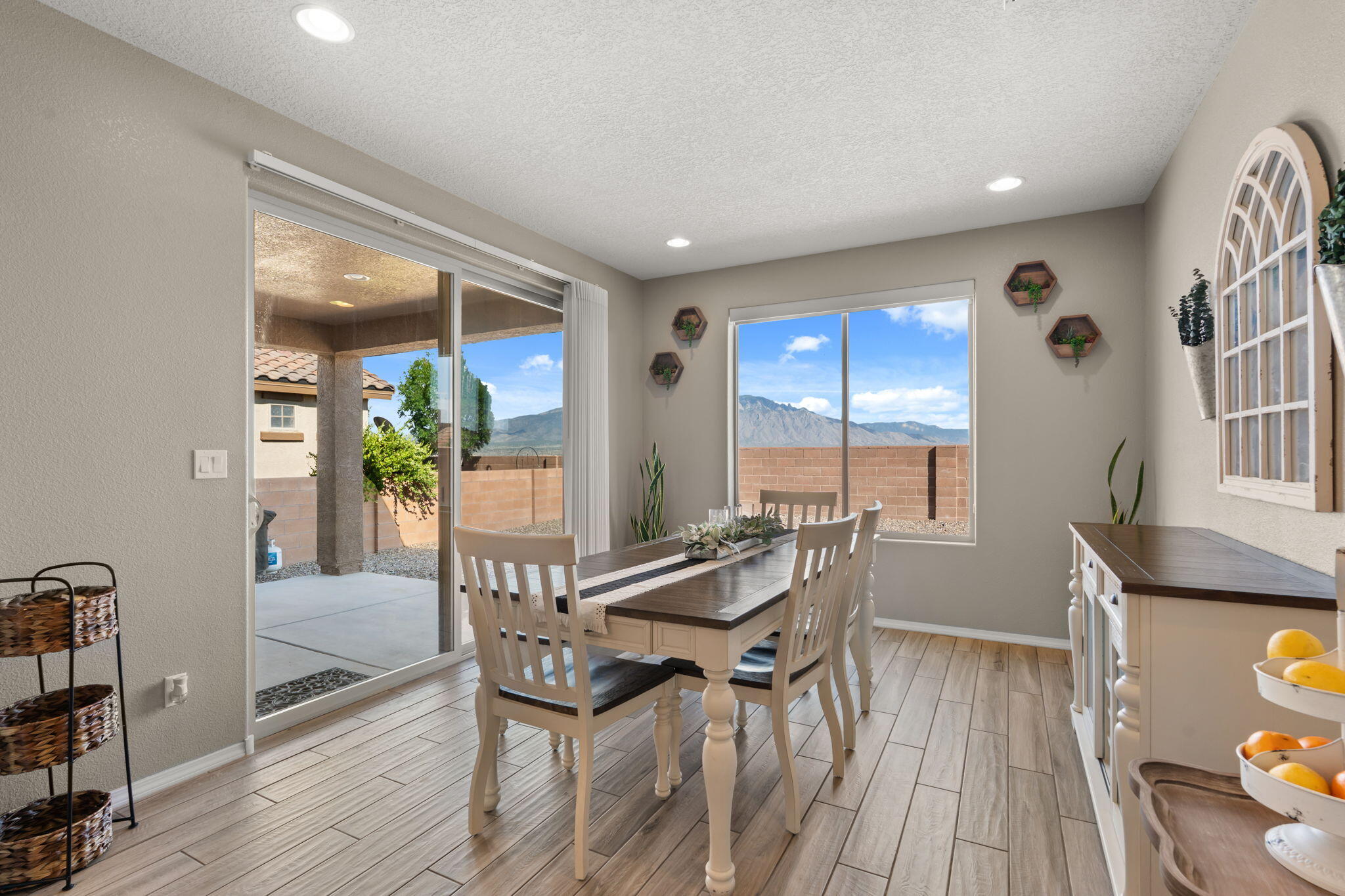 3953 Mountain Trail Loop NE