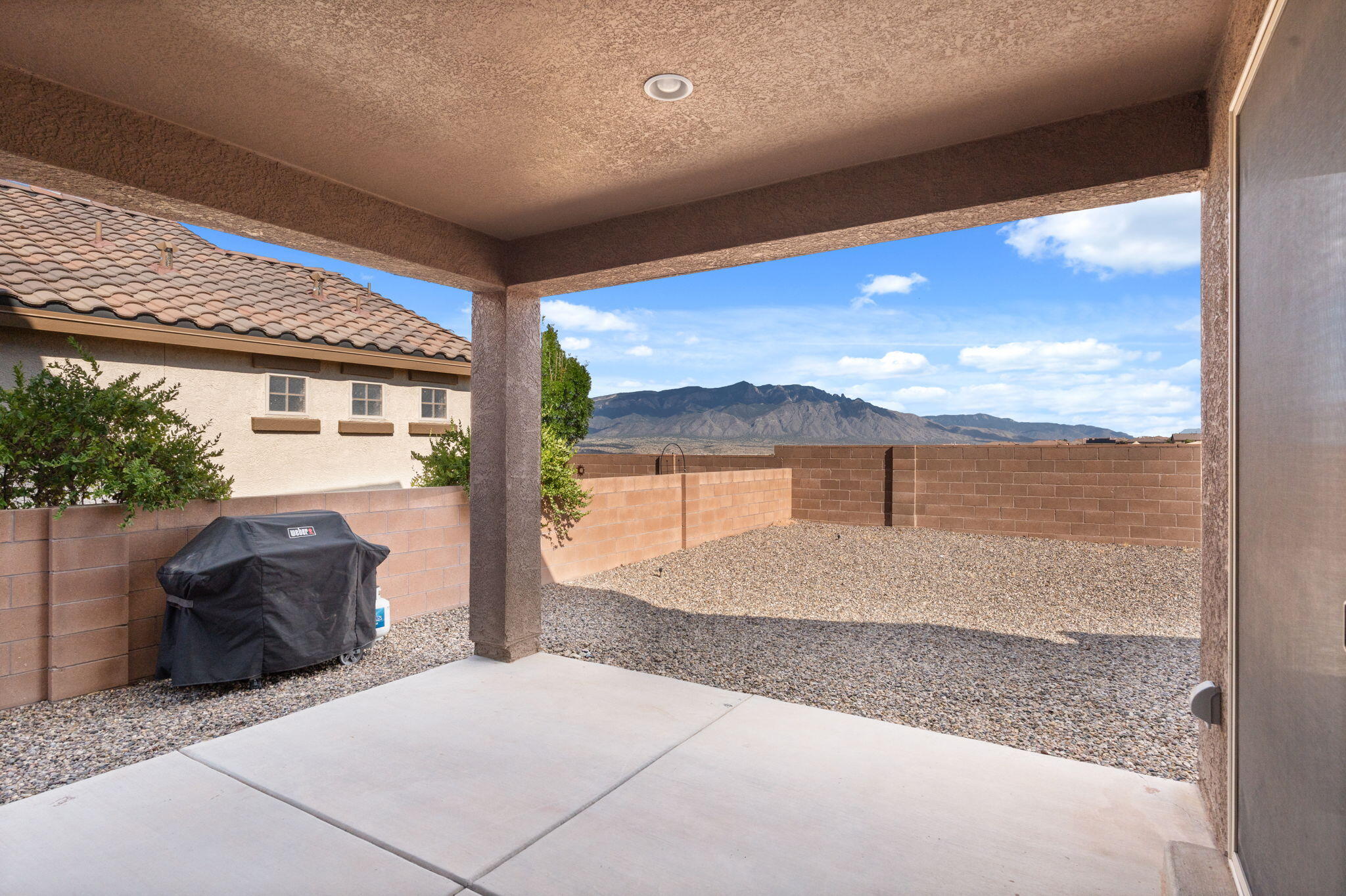 3953 Mountain Trail Loop NE
