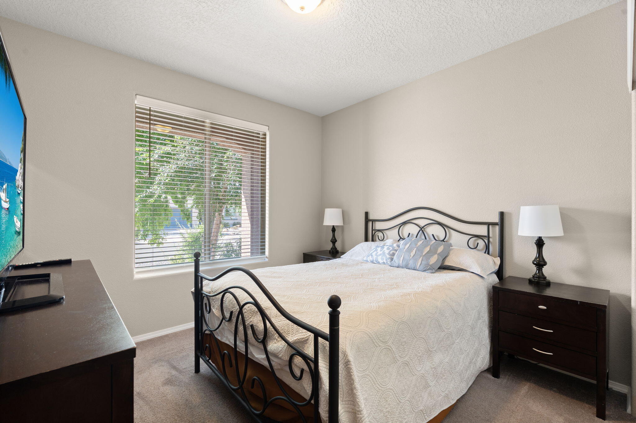 3953 Mountain Trail Loop NE