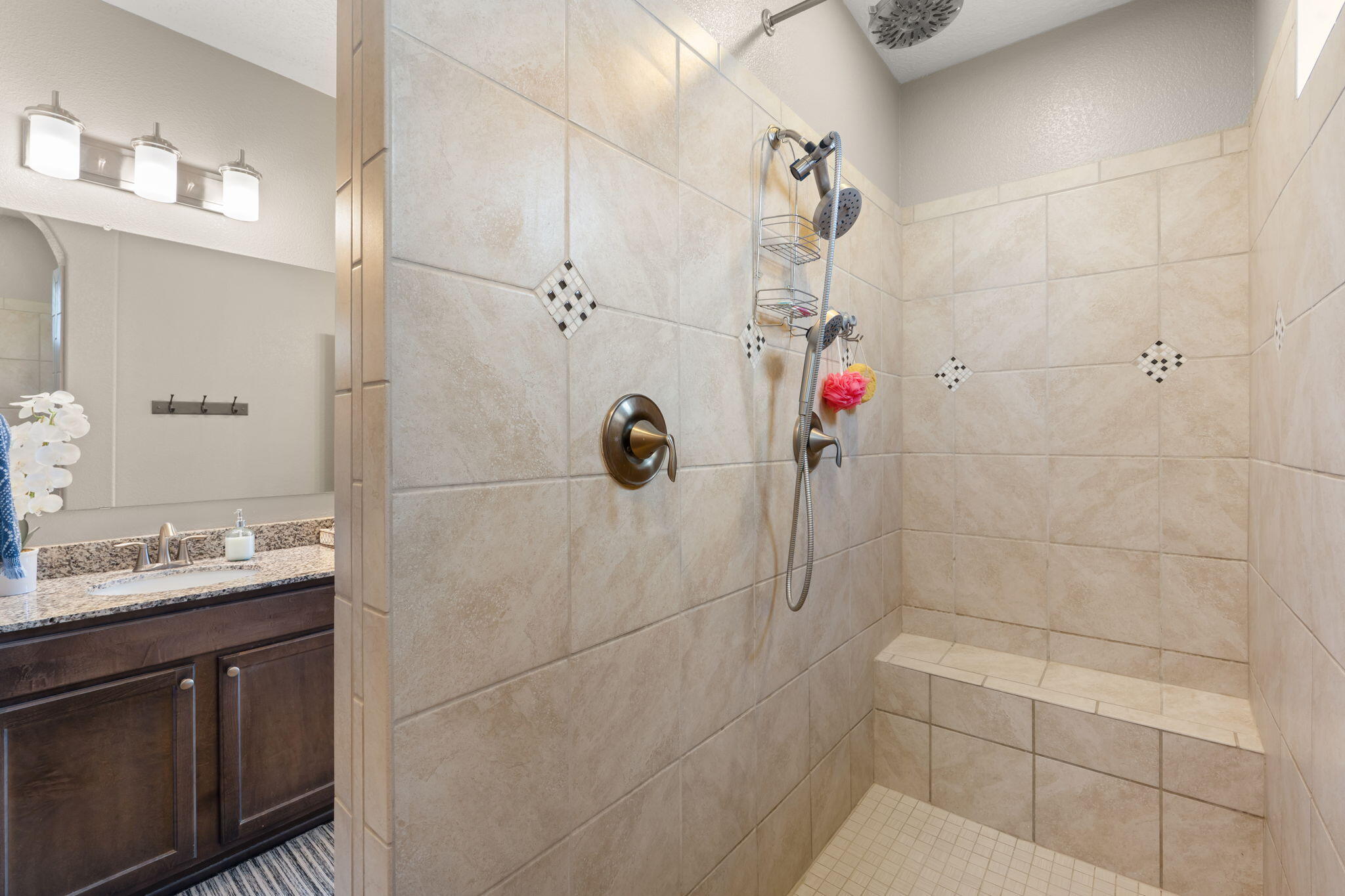 3953 Mountain Trail Loop NE