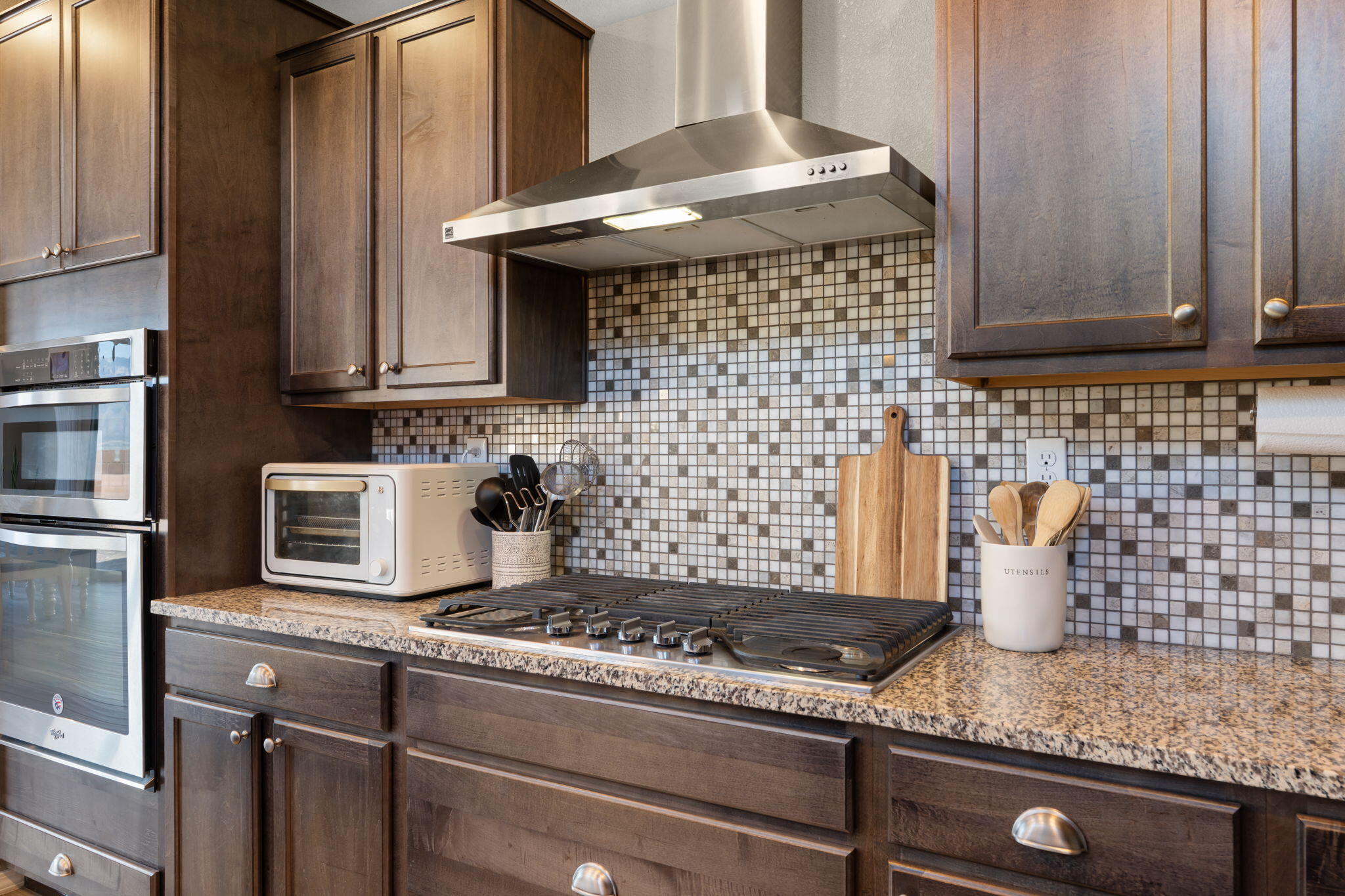 3953 Mountain Trail Loop NE
