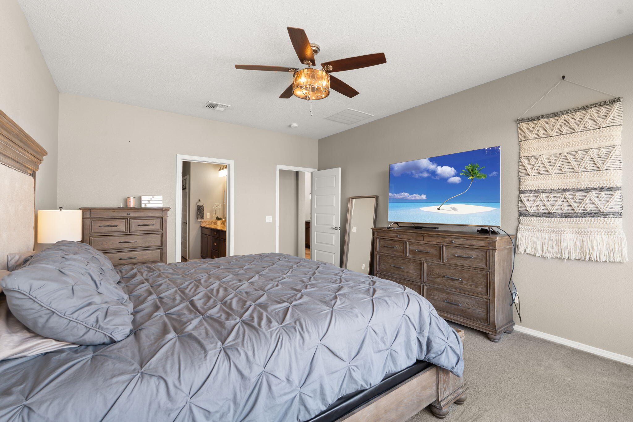 3953 Mountain Trail Loop NE
