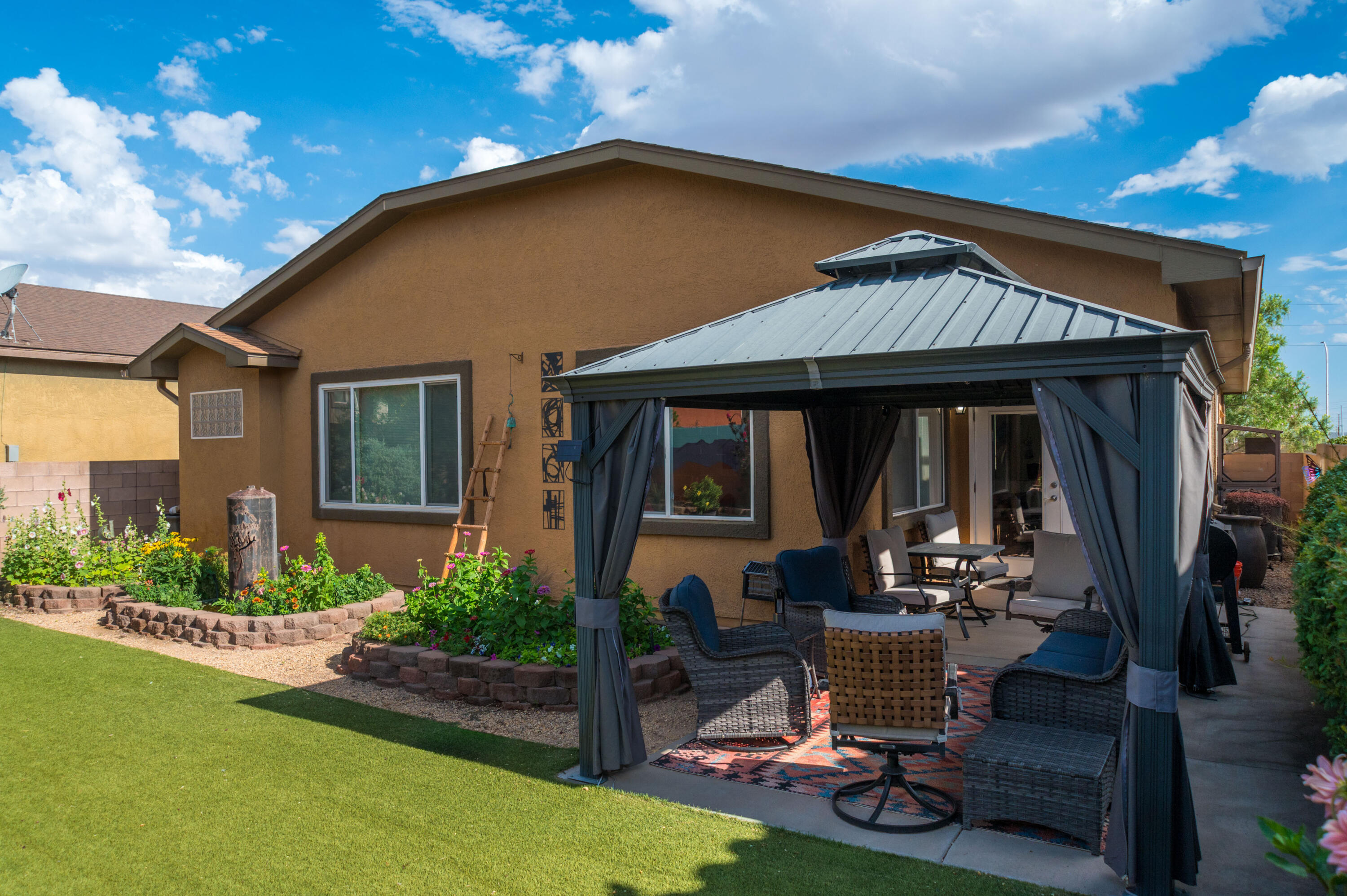 371 Zuni River Circle SW