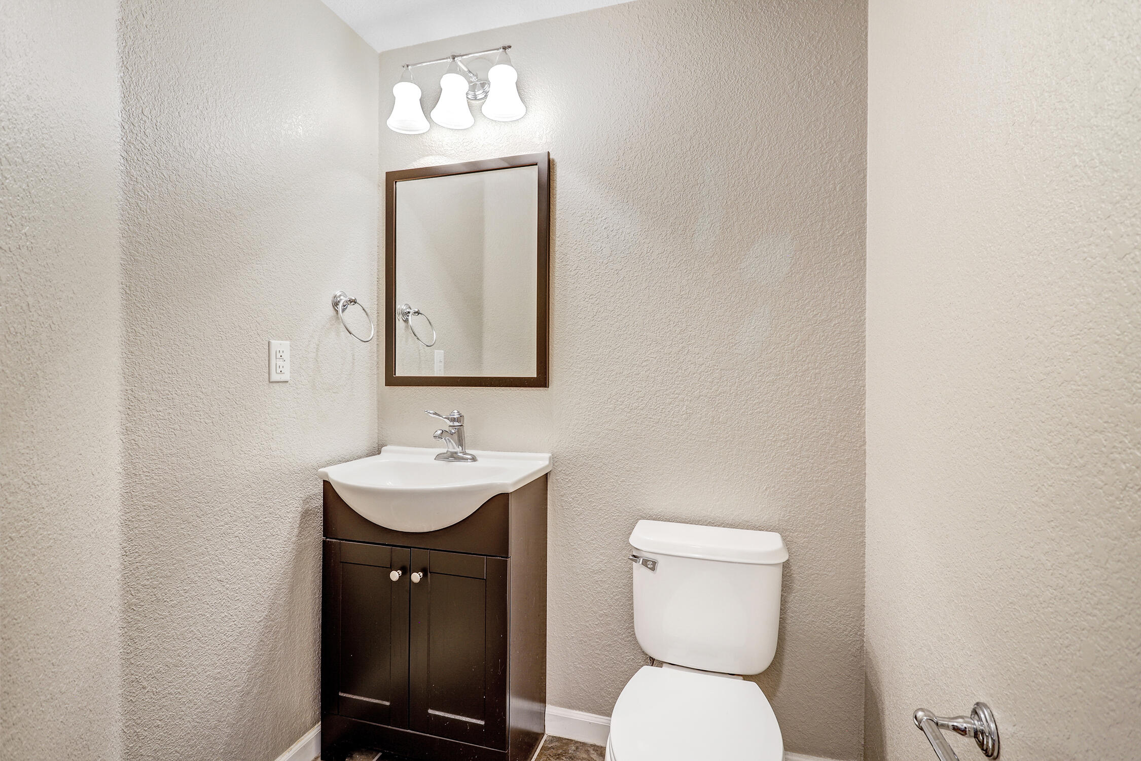 10101 Avenida Vista Sol NW