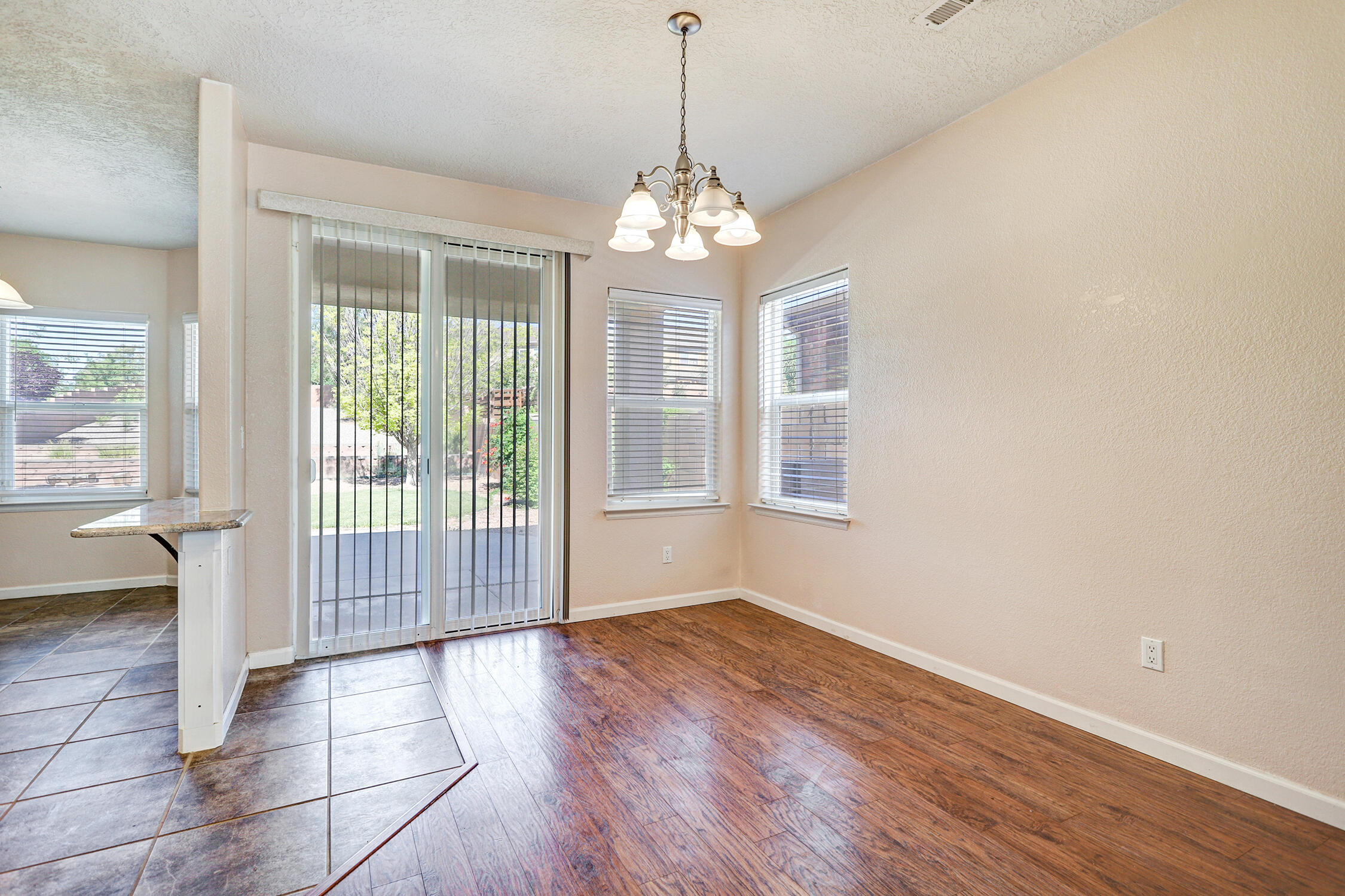 10101 Avenida Vista Sol NW