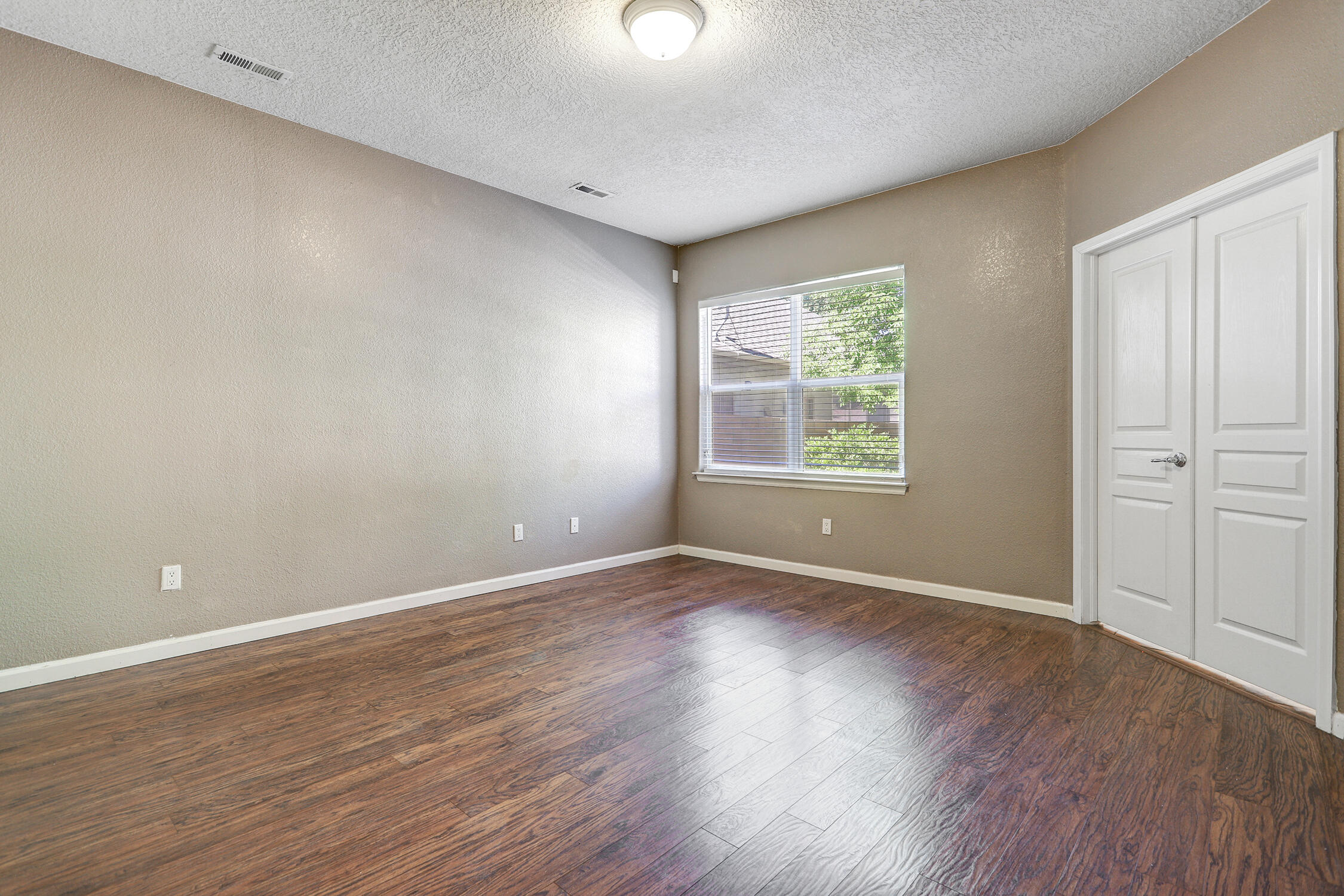 10101 Avenida Vista Sol NW