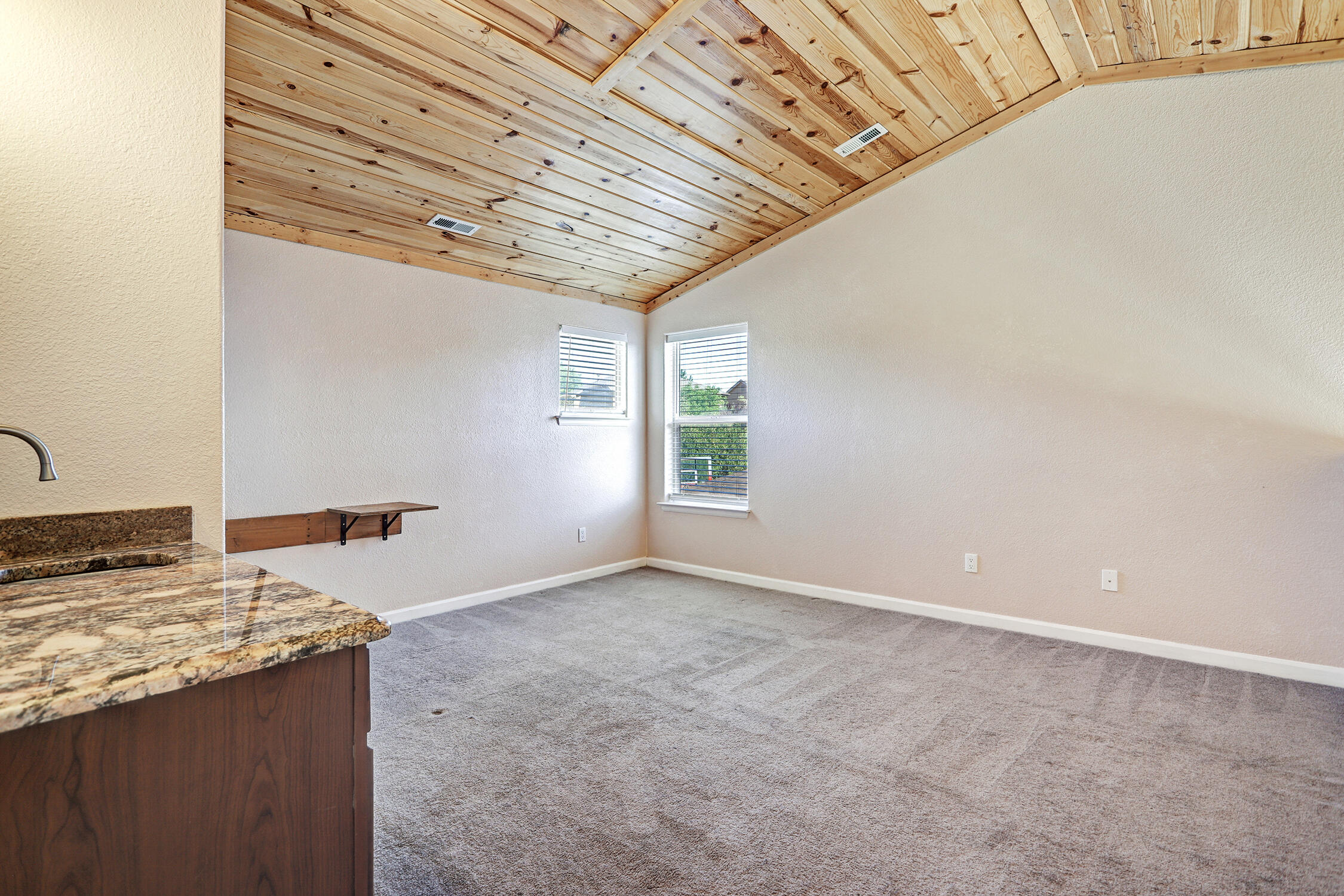 10101 Avenida Vista Sol NW