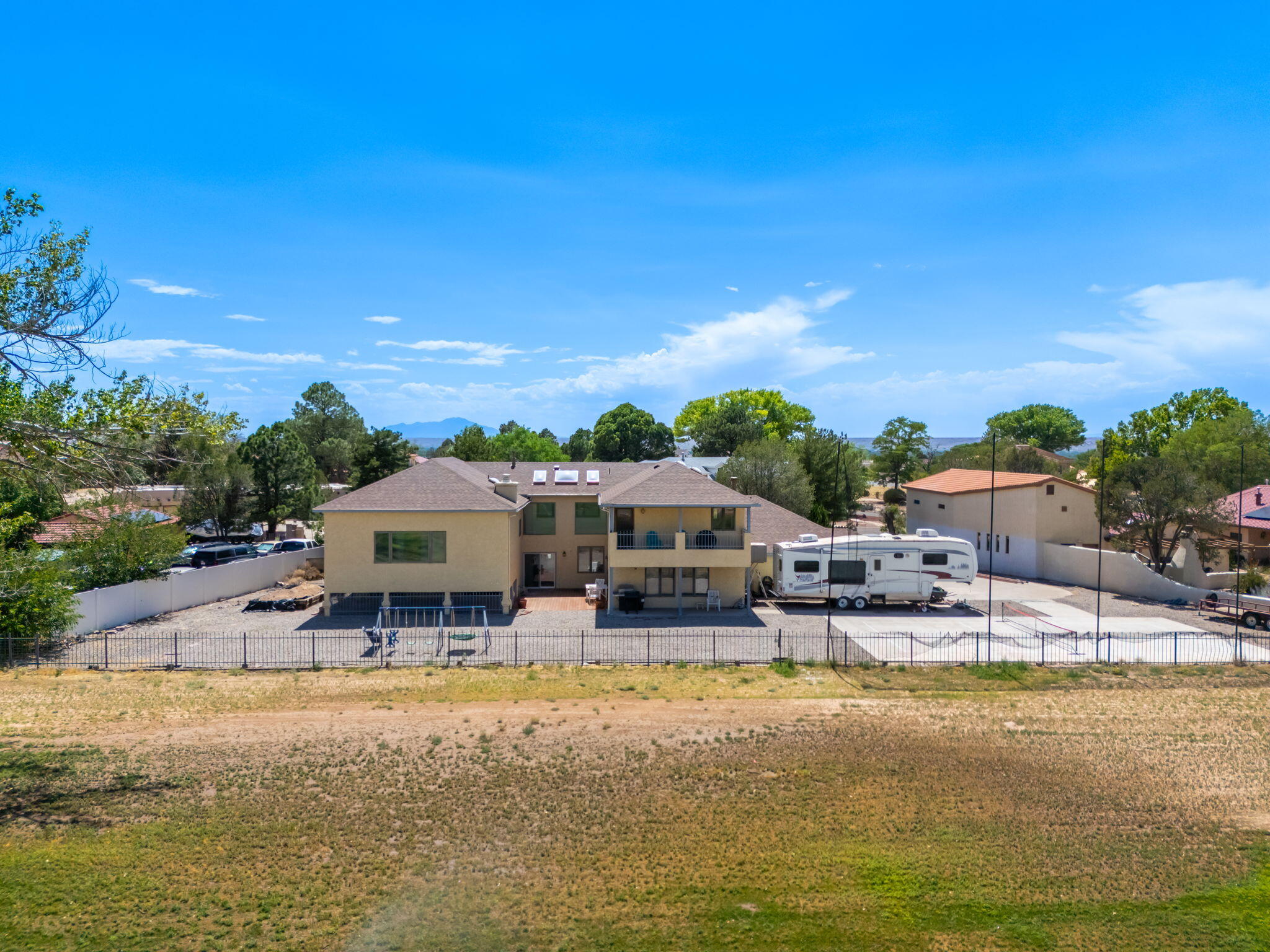 607 Willowbrook Lane