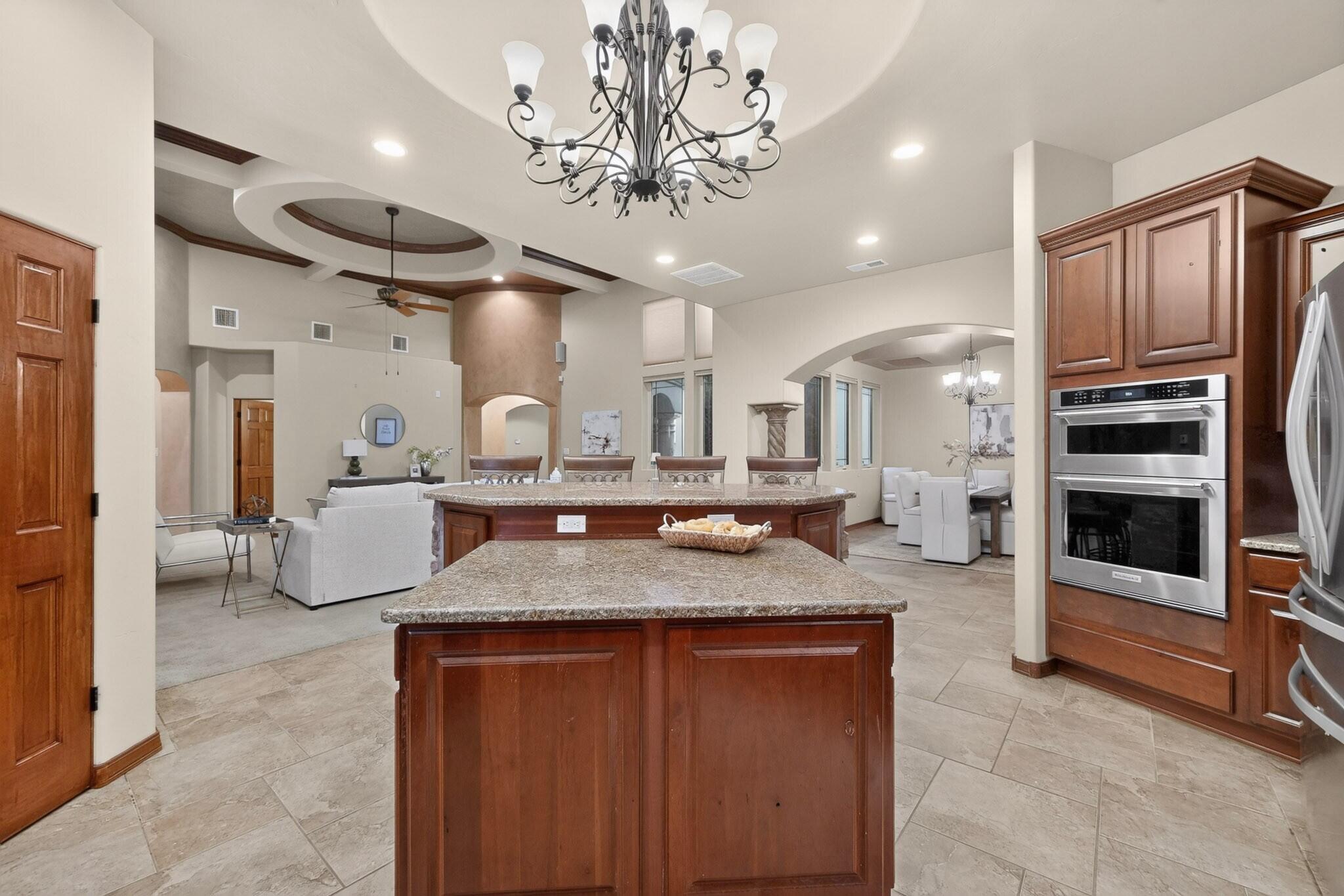 8200 Grape Harvest Court NE