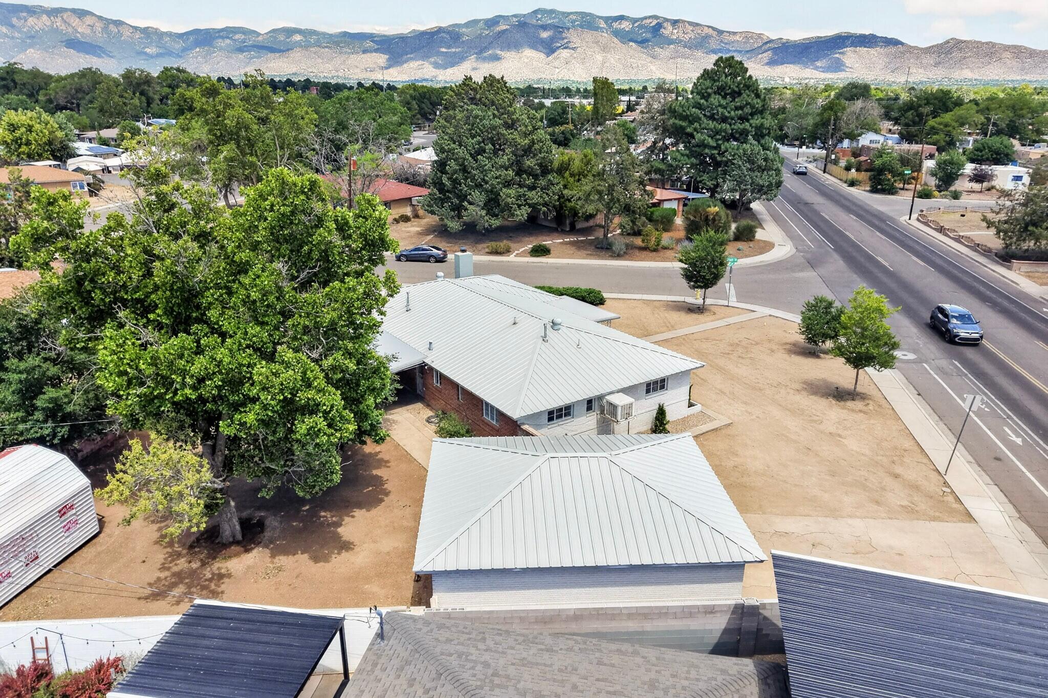 8013 Indian School Road NE