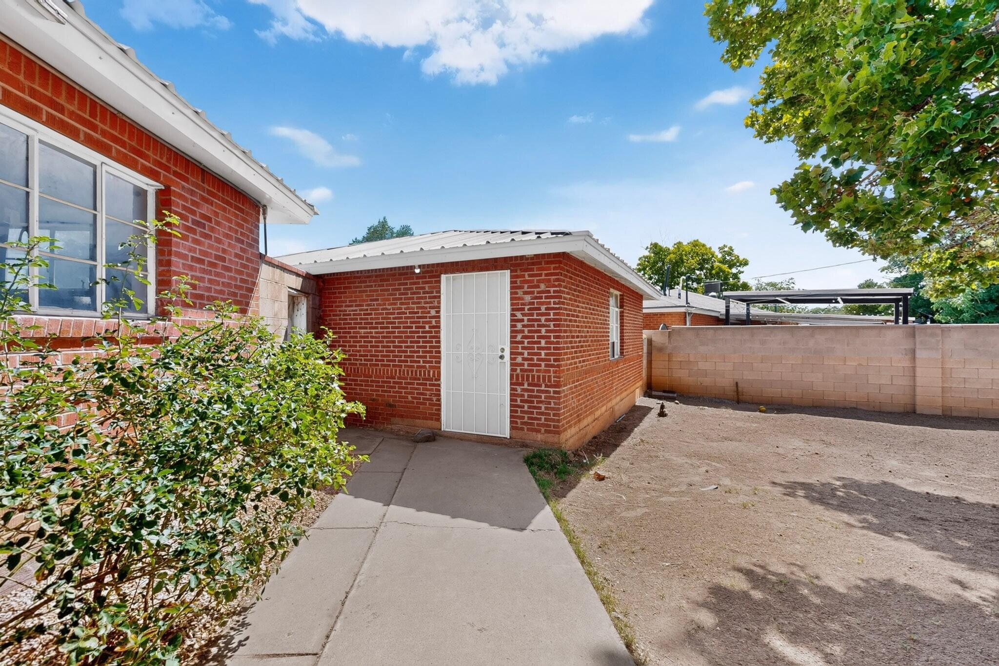 8013 Indian School Road NE