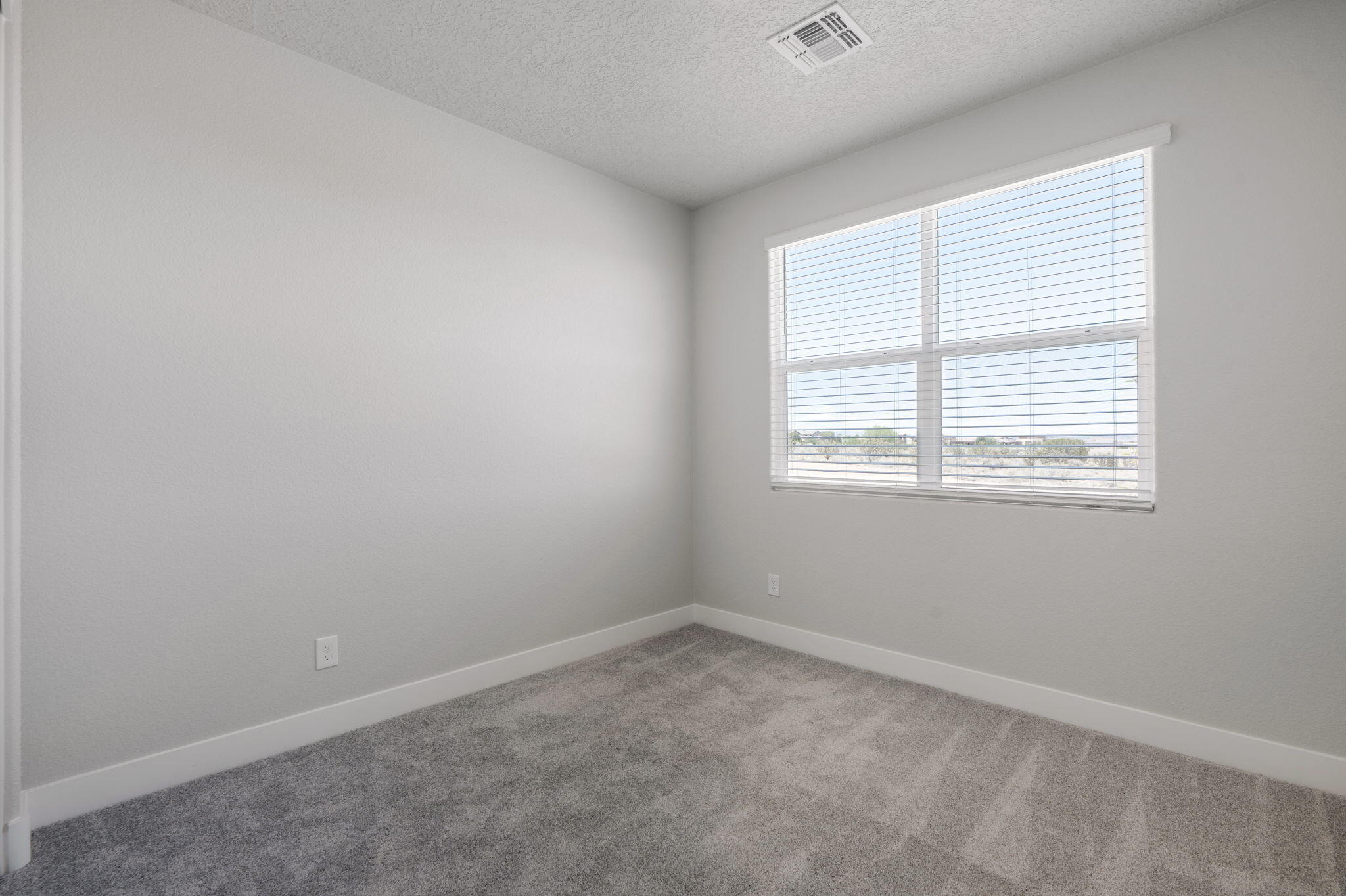 2708 Ema Court NE