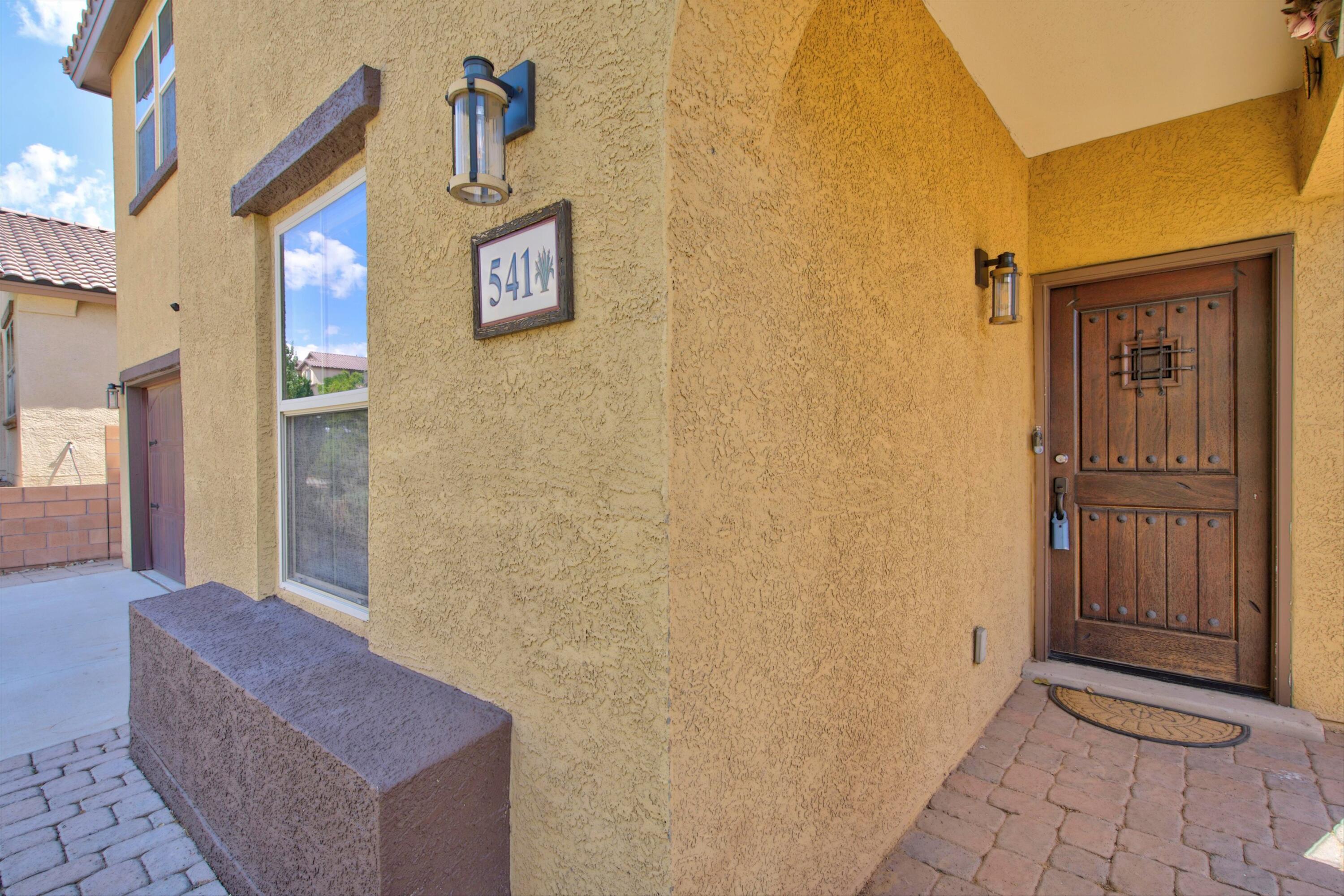 541 Loma Linda Loop NE
