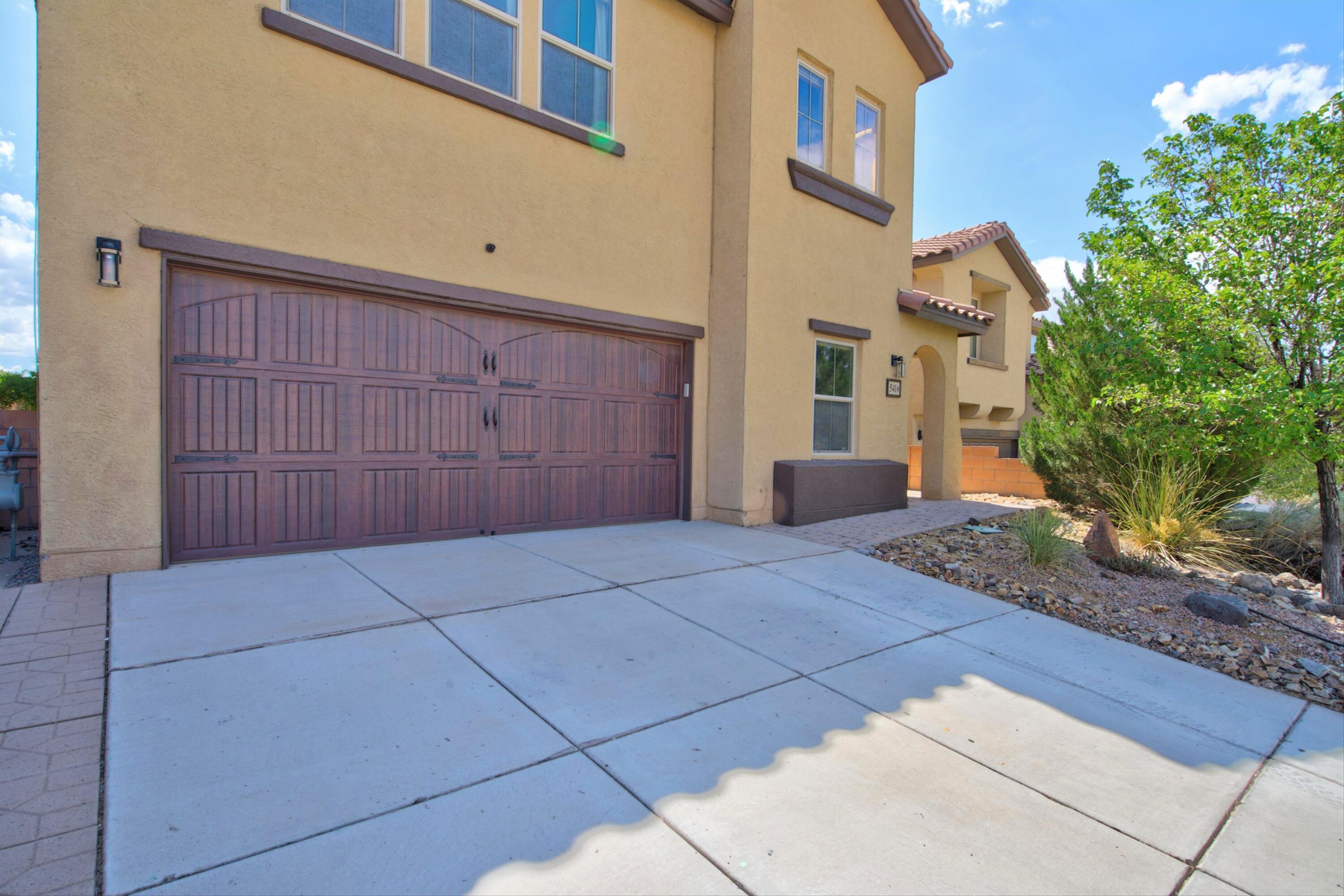 541 Loma Linda Loop NE