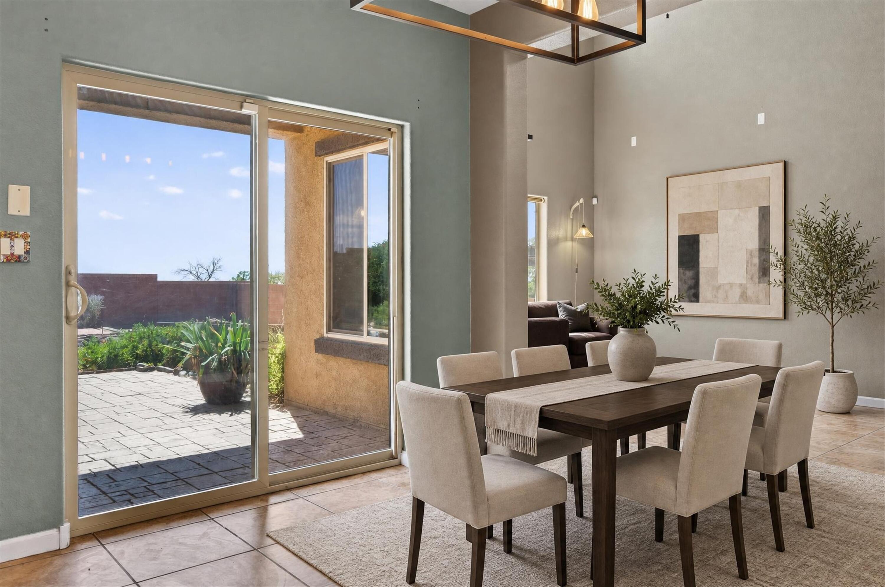 541 Loma Linda Loop NE