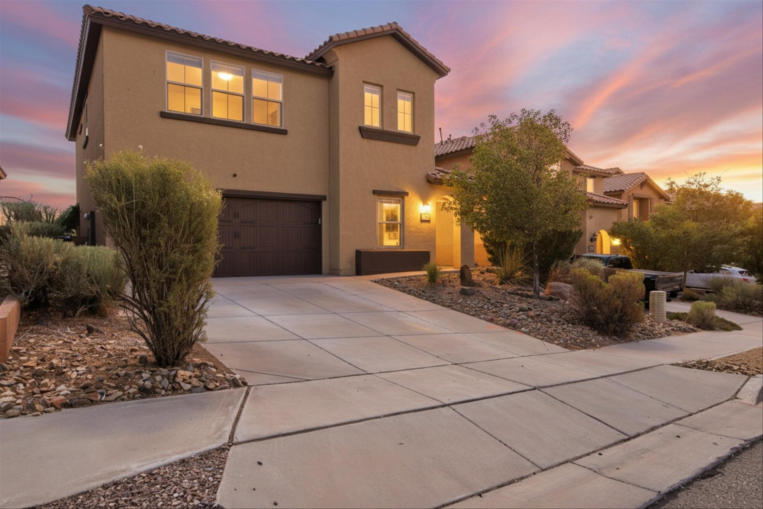 541 Loma Linda Loop NE
