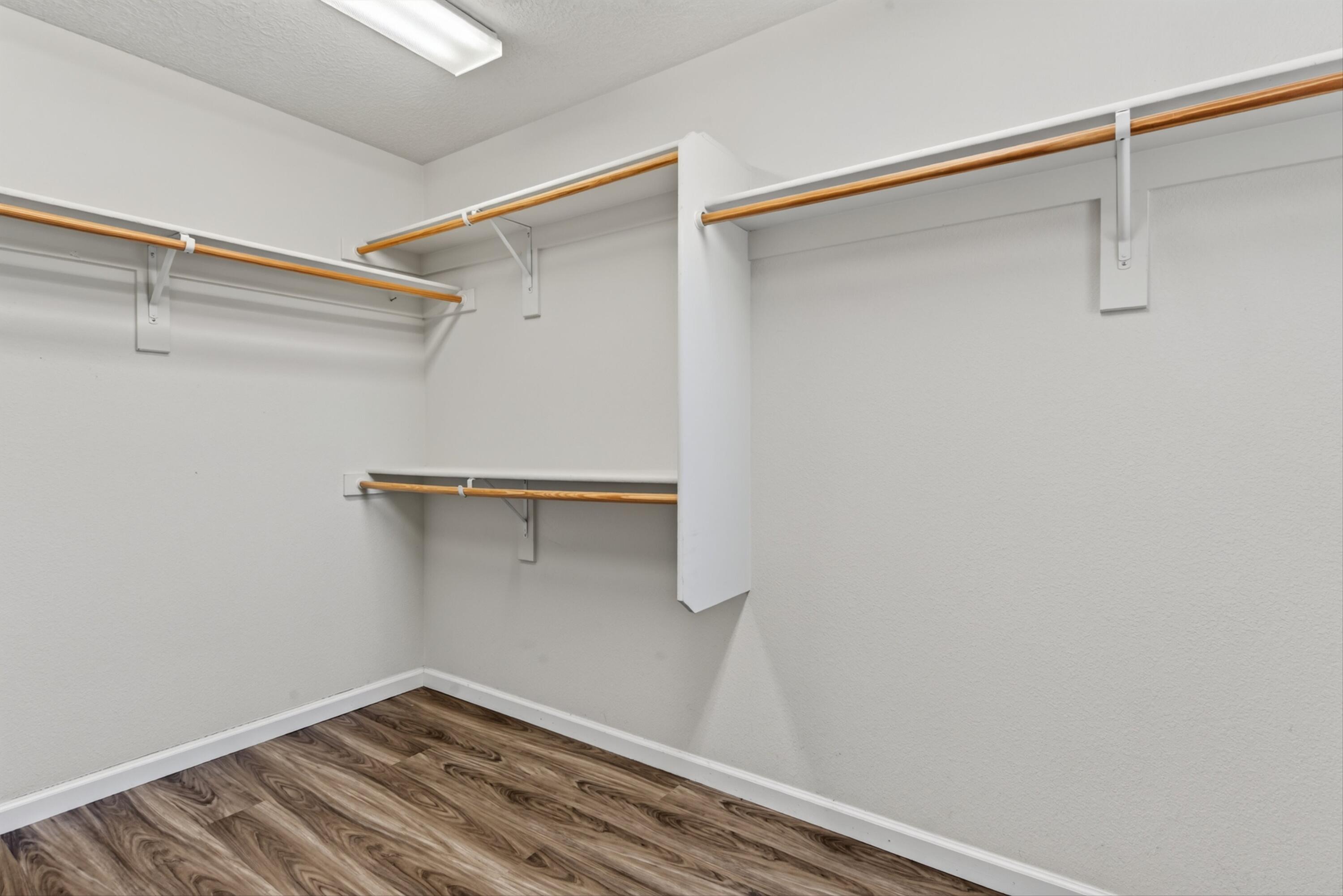 541 Loma Linda Loop NE