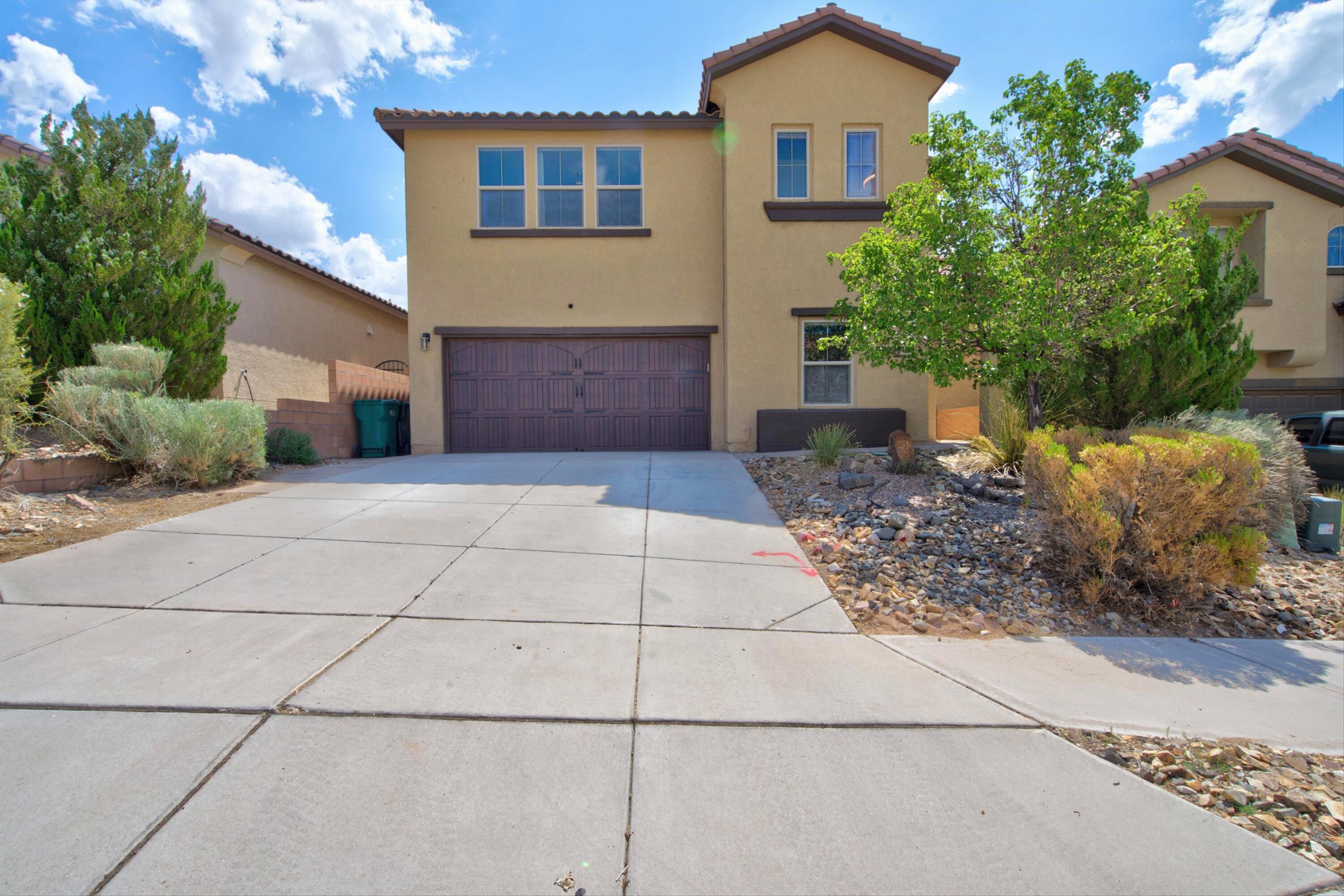 541 Loma Linda Loop NE