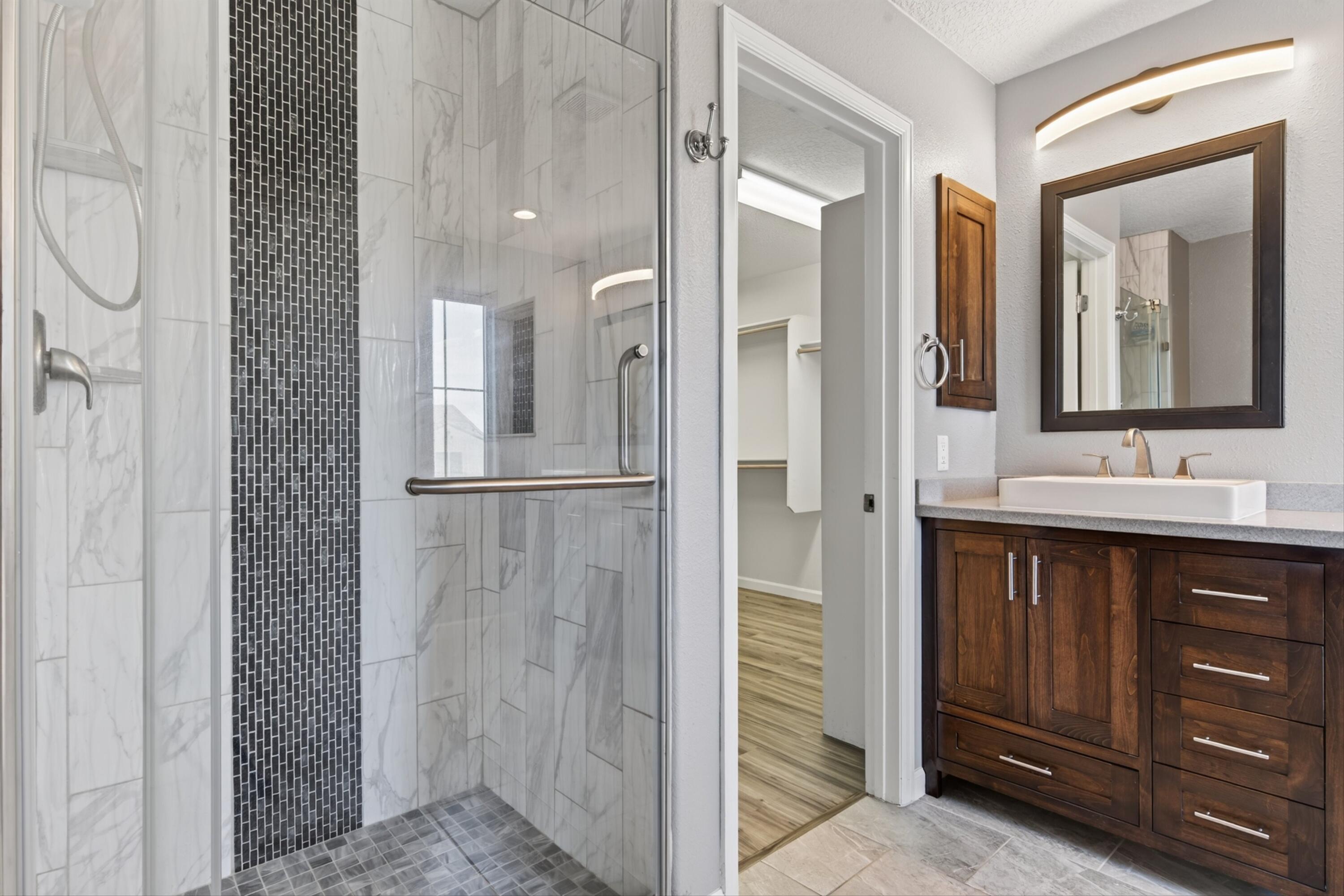 541 Loma Linda Loop NE