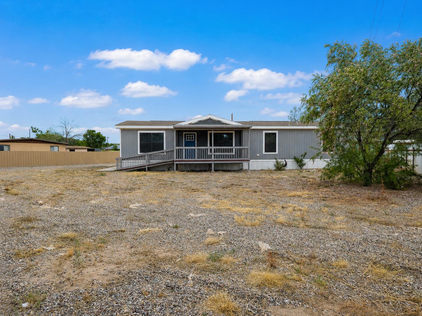 5220 Cerritos Avenue