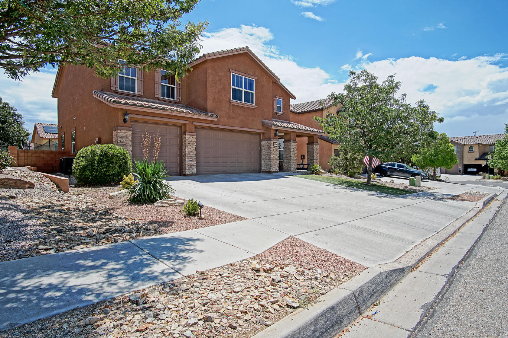 101 Paseo Vista Loop NE