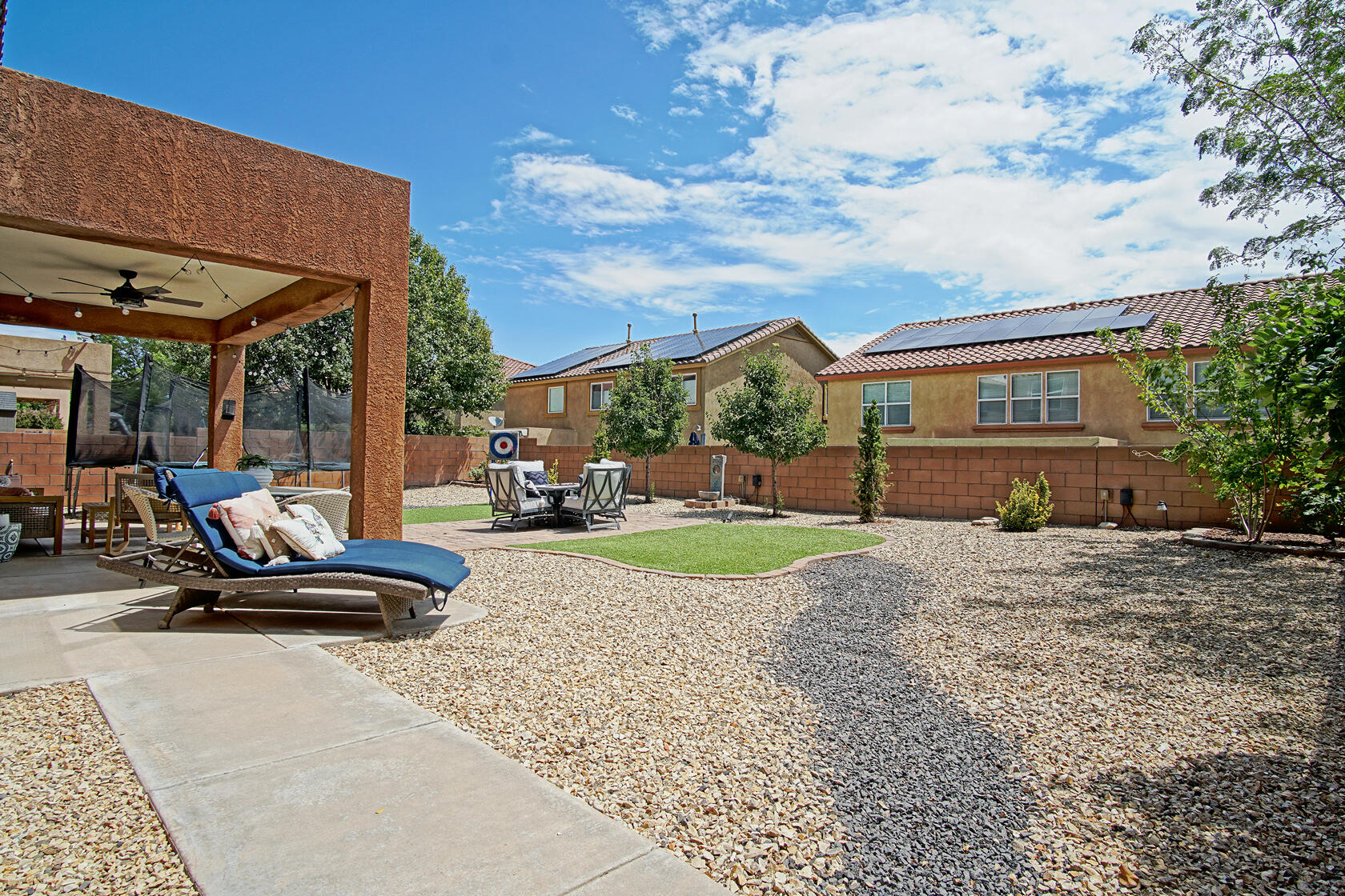 101 Paseo Vista Loop NE