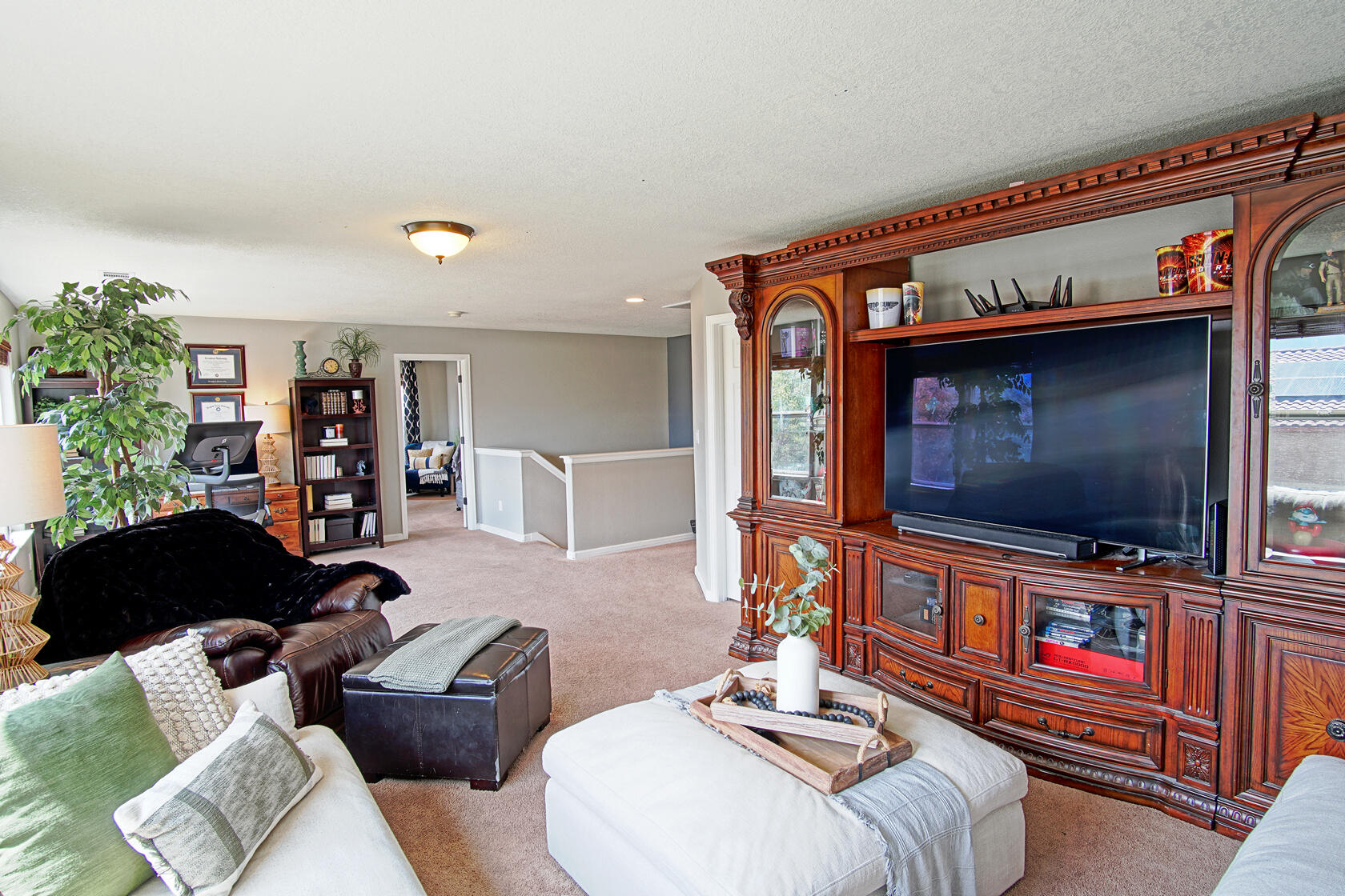 101 Paseo Vista Loop NE