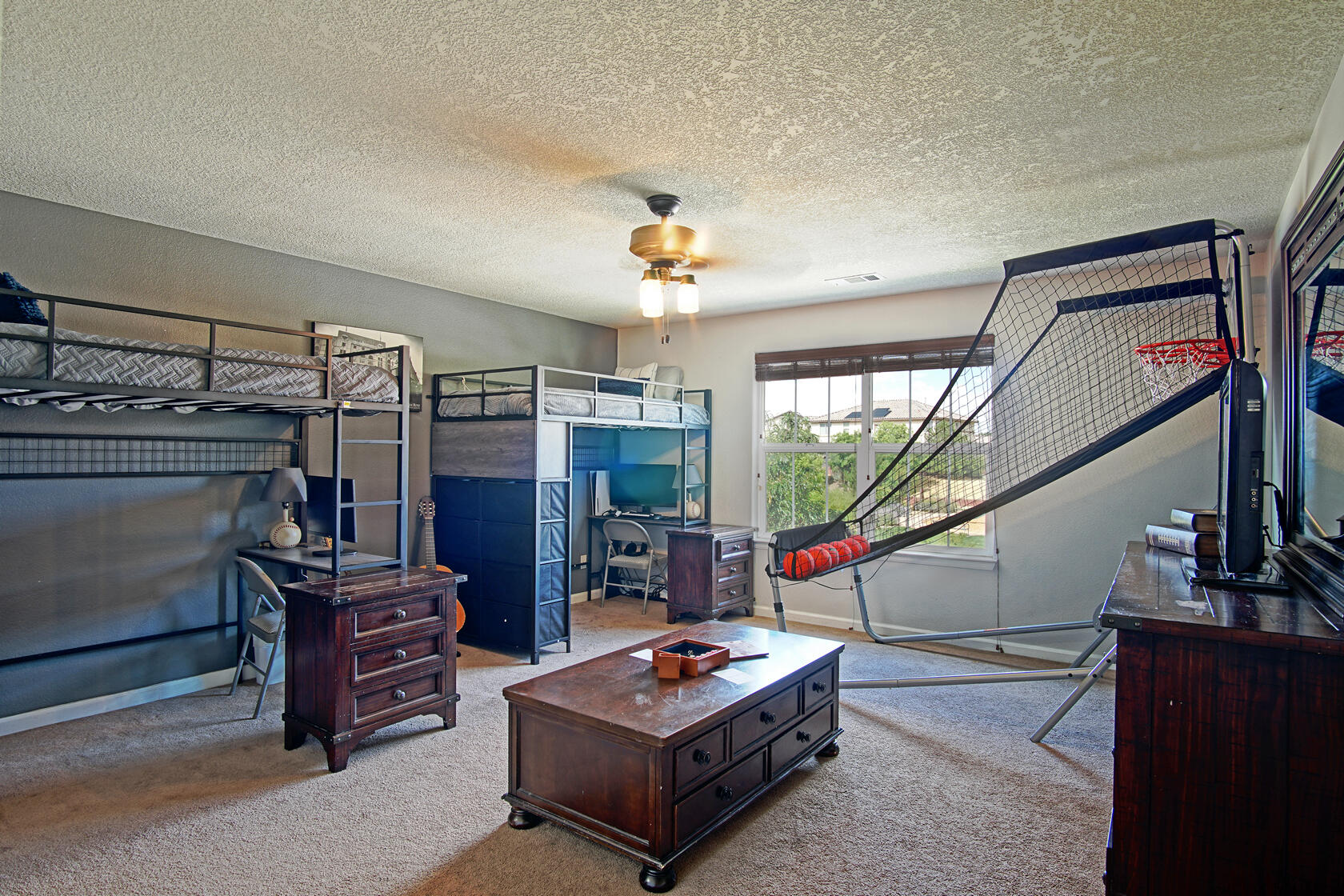 101 Paseo Vista Loop NE