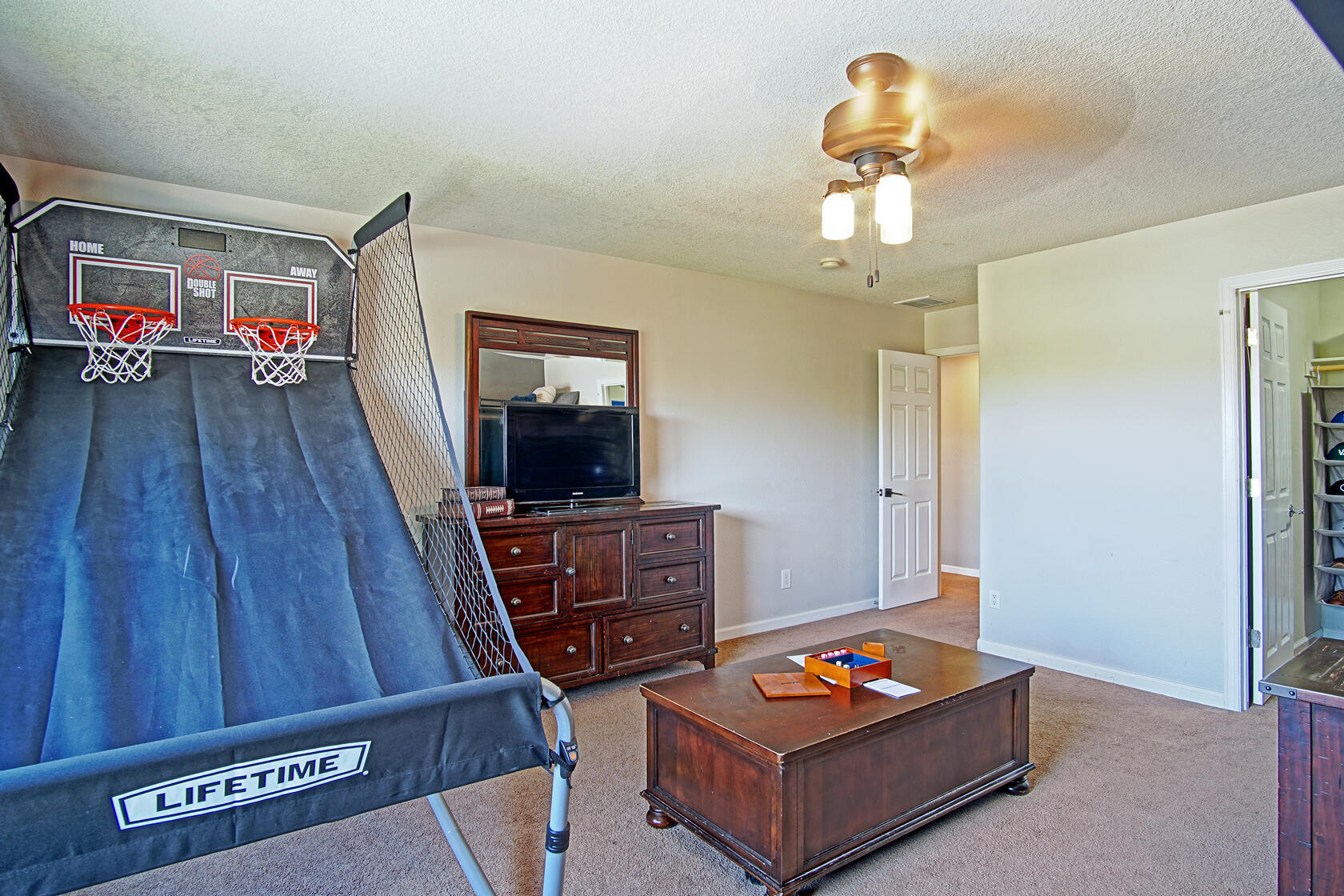 101 Paseo Vista Loop NE