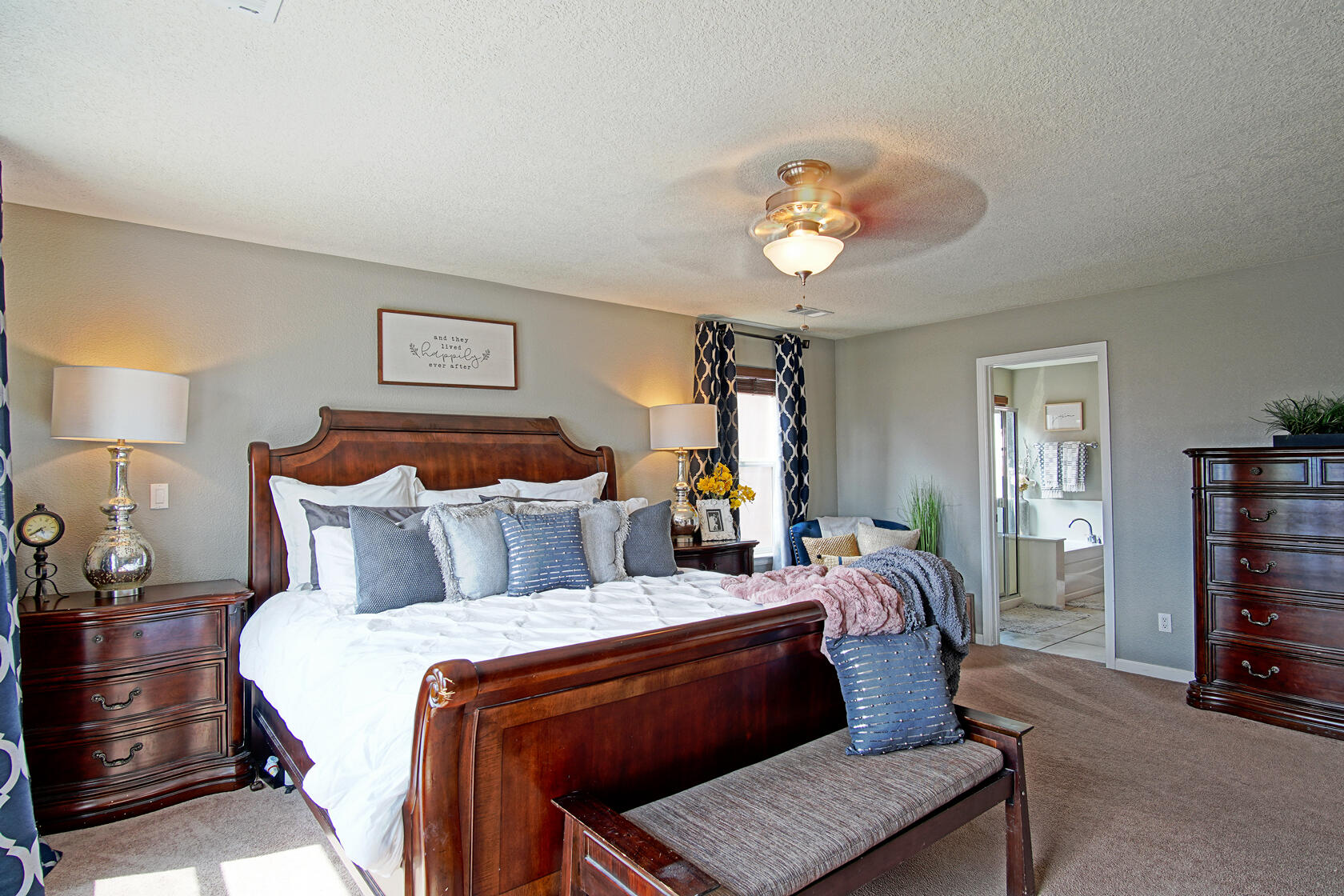 101 Paseo Vista Loop NE