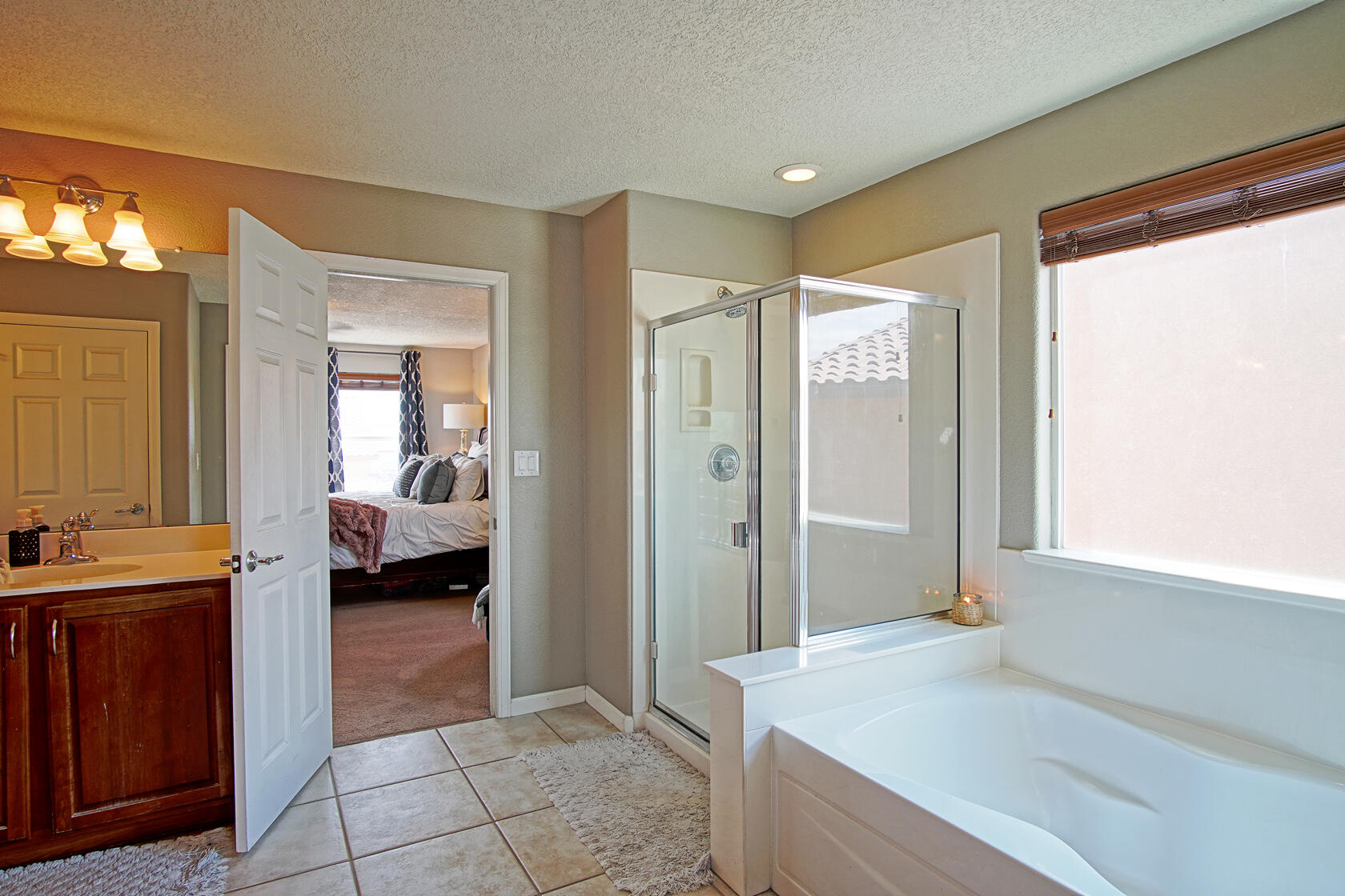 101 Paseo Vista Loop NE