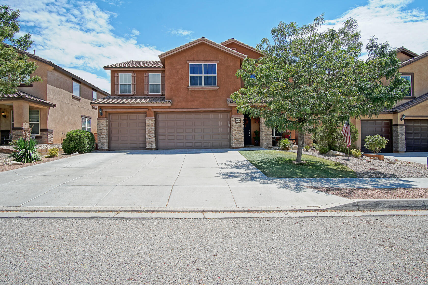 101 Paseo Vista Loop NE