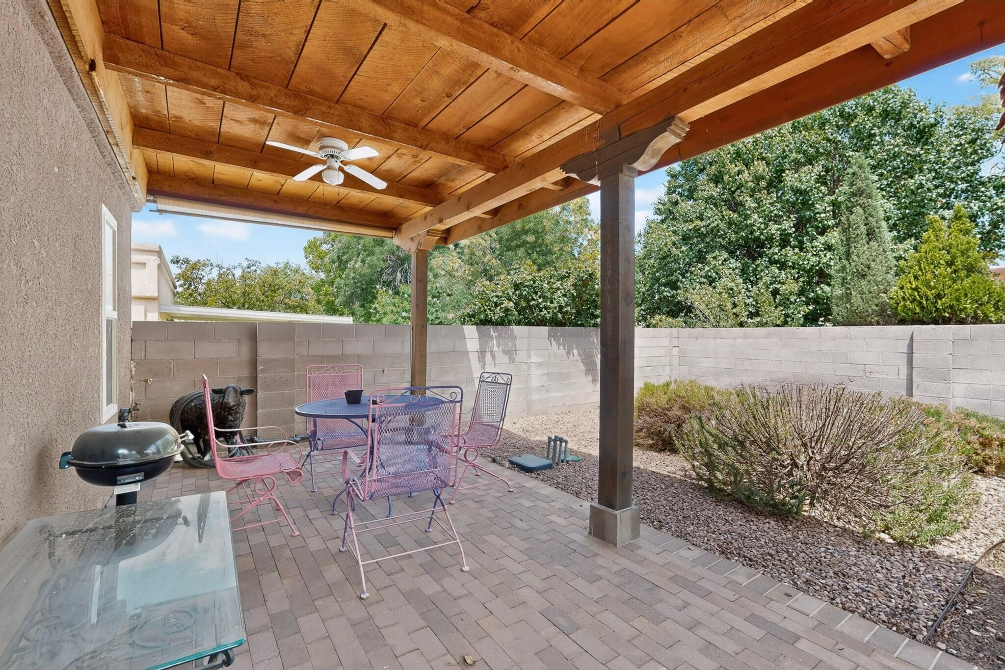 9663 De Vargas Loop NE