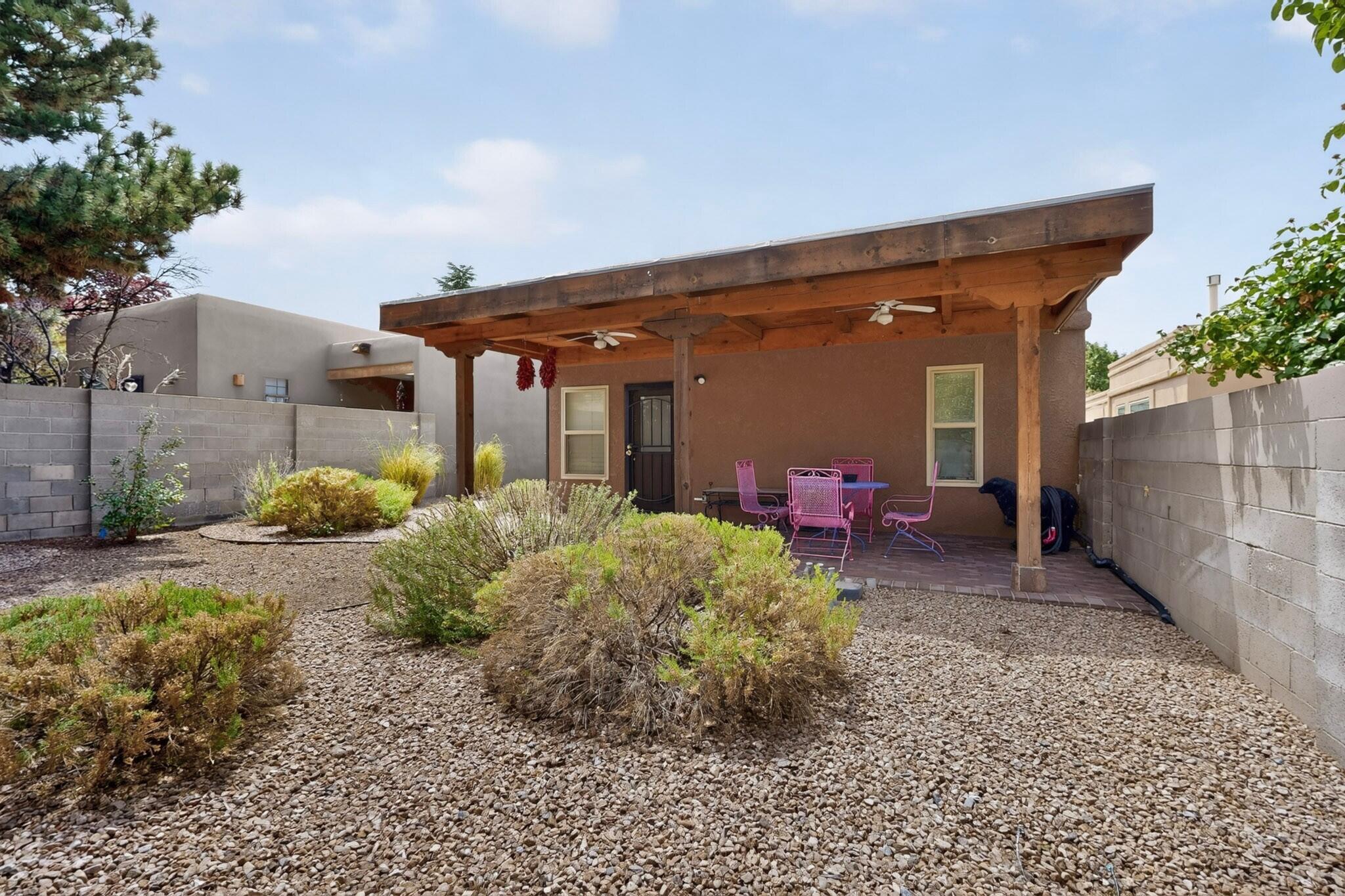 9663 De Vargas Loop NE