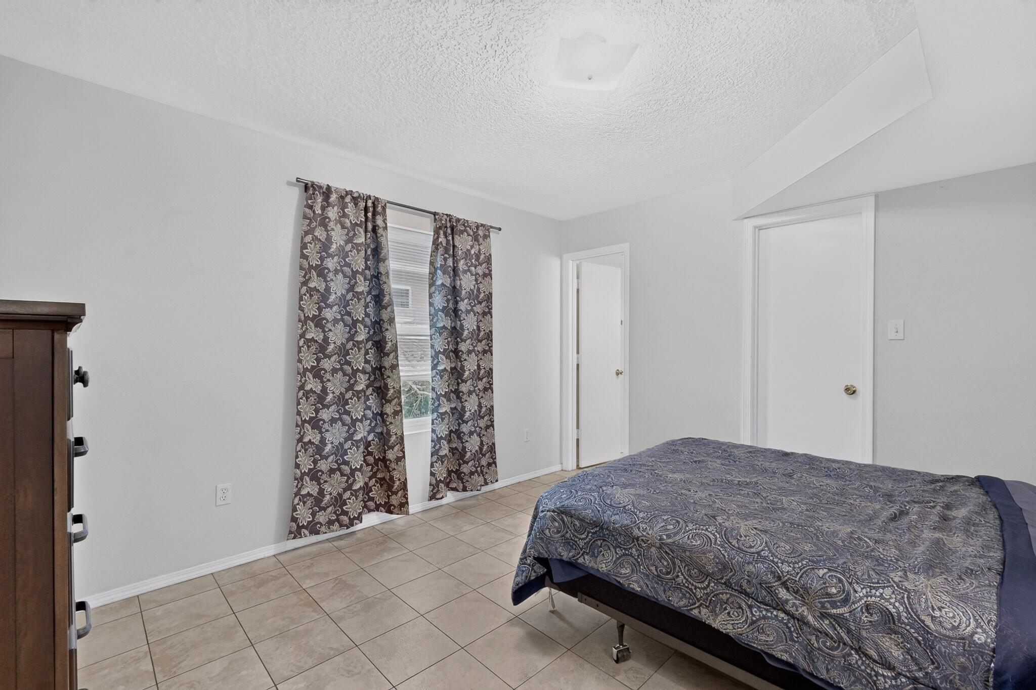 1840 Shadowcast Drive SW