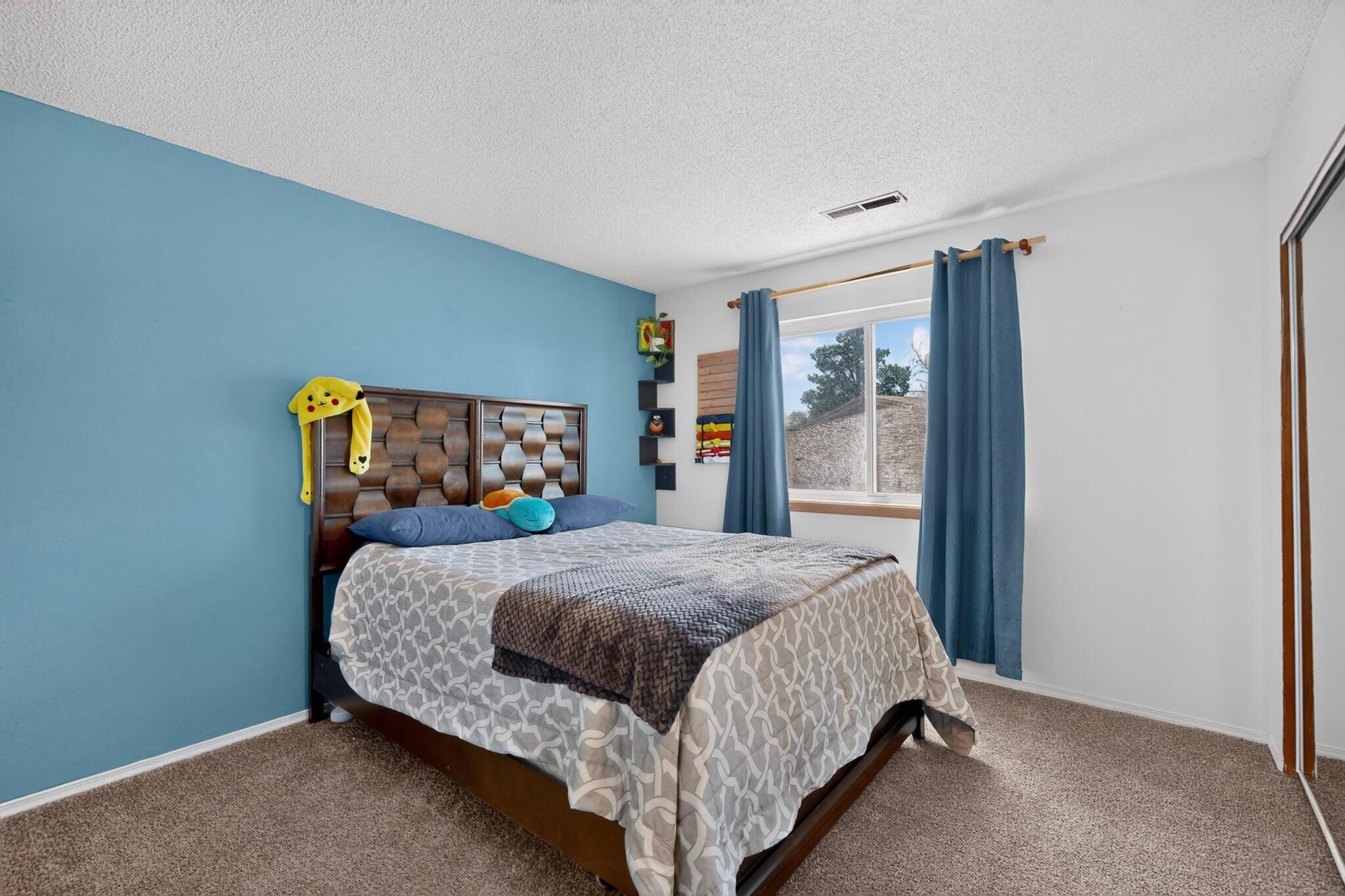 3709 Valerie Place NE
