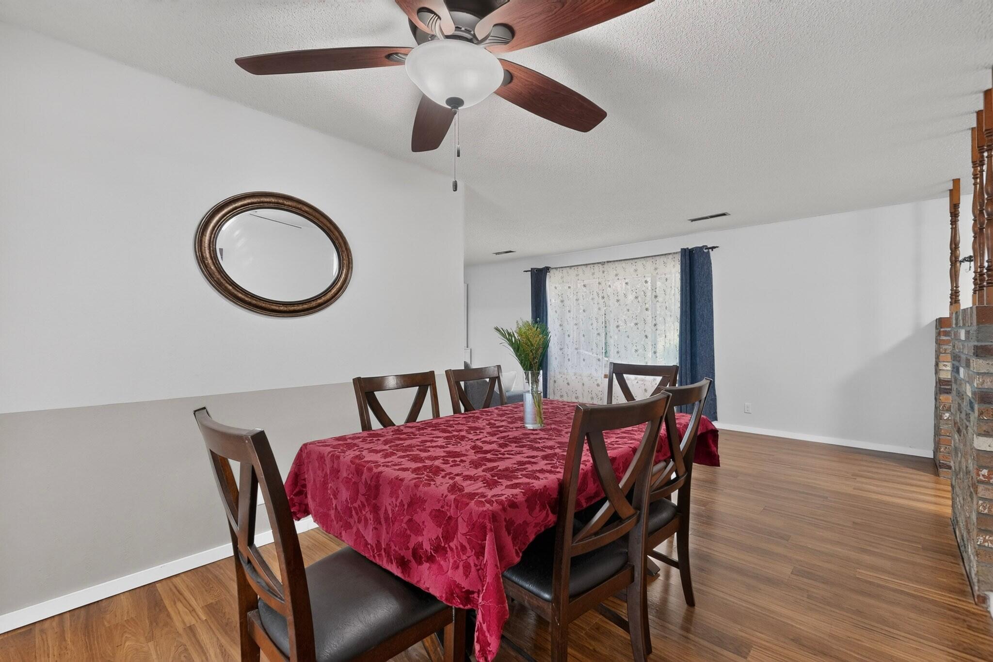3709 Valerie Place NE