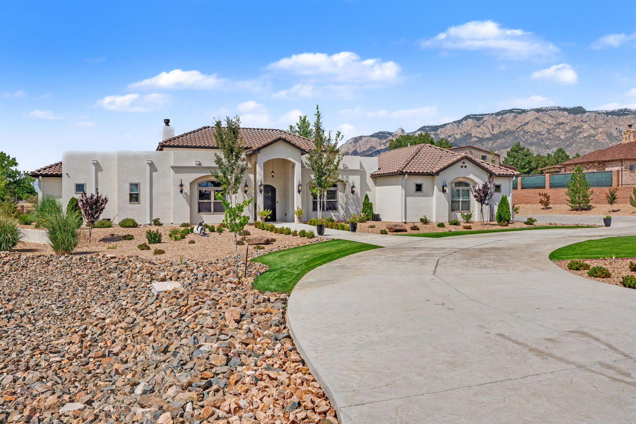 10511 San Antonio Drive NE