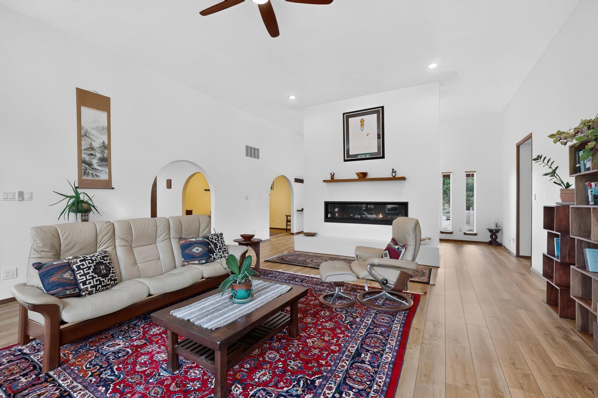 2524 Madre Drive NE